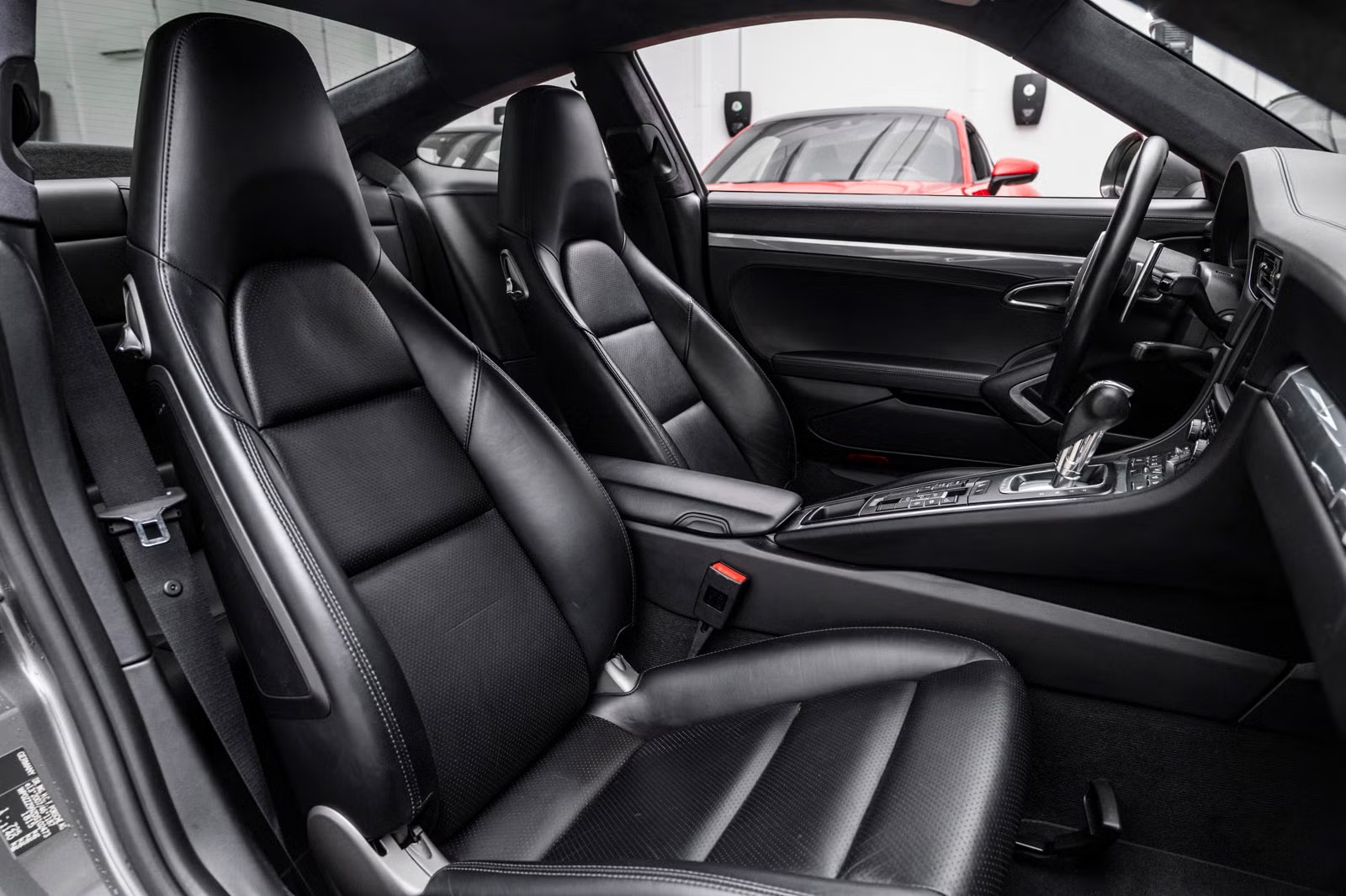 PORSCHE 911 COUPE CARRERA 4S PDK - Image 18
