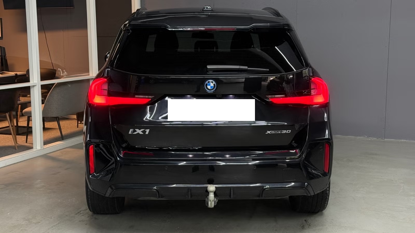BMW iX1 XDRIVE30 M SPORT FULLY CHARGED - Image 3