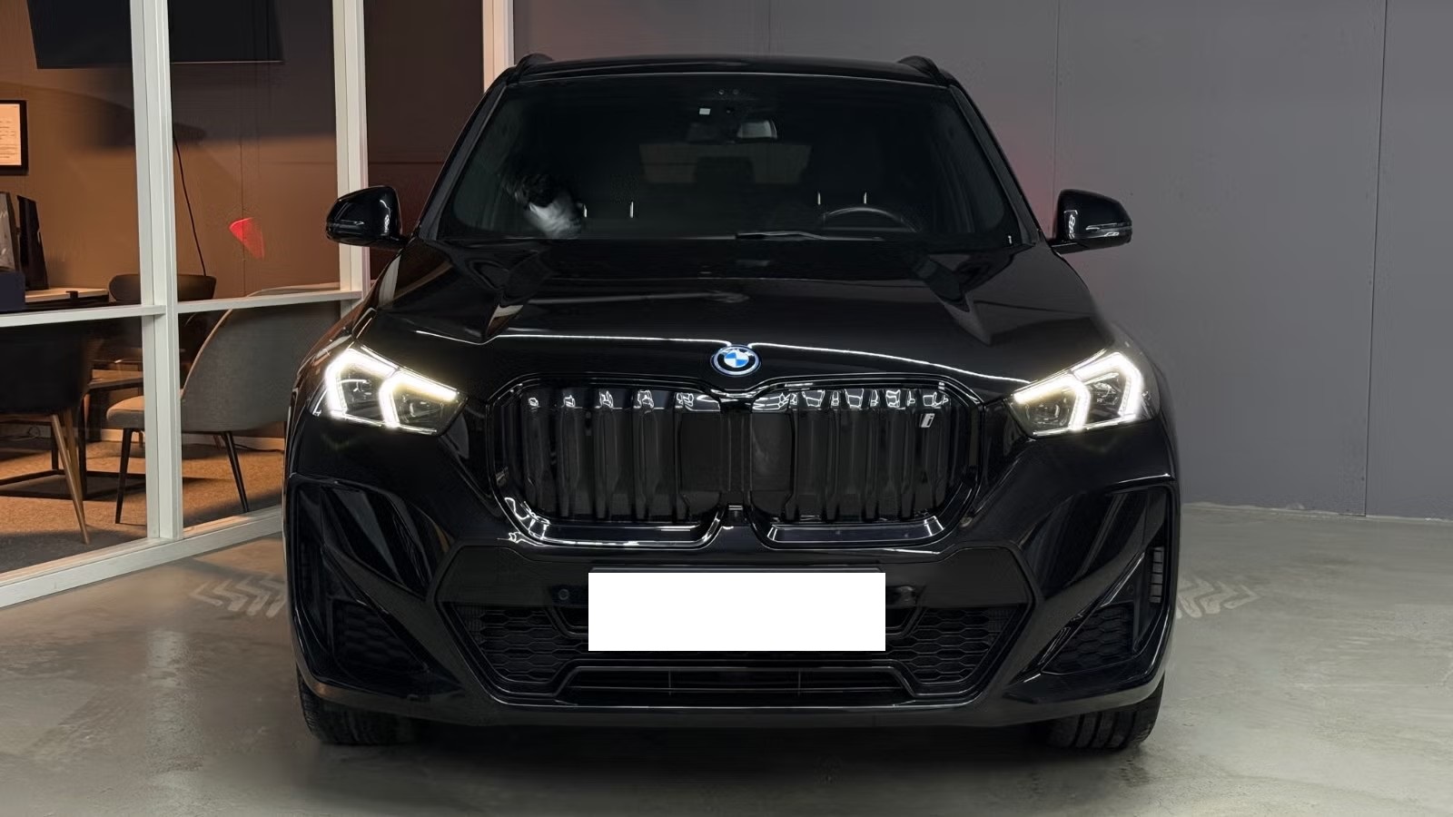 BMW iX1 XDRIVE30 M SPORT FULLY CHARGED - Image 5