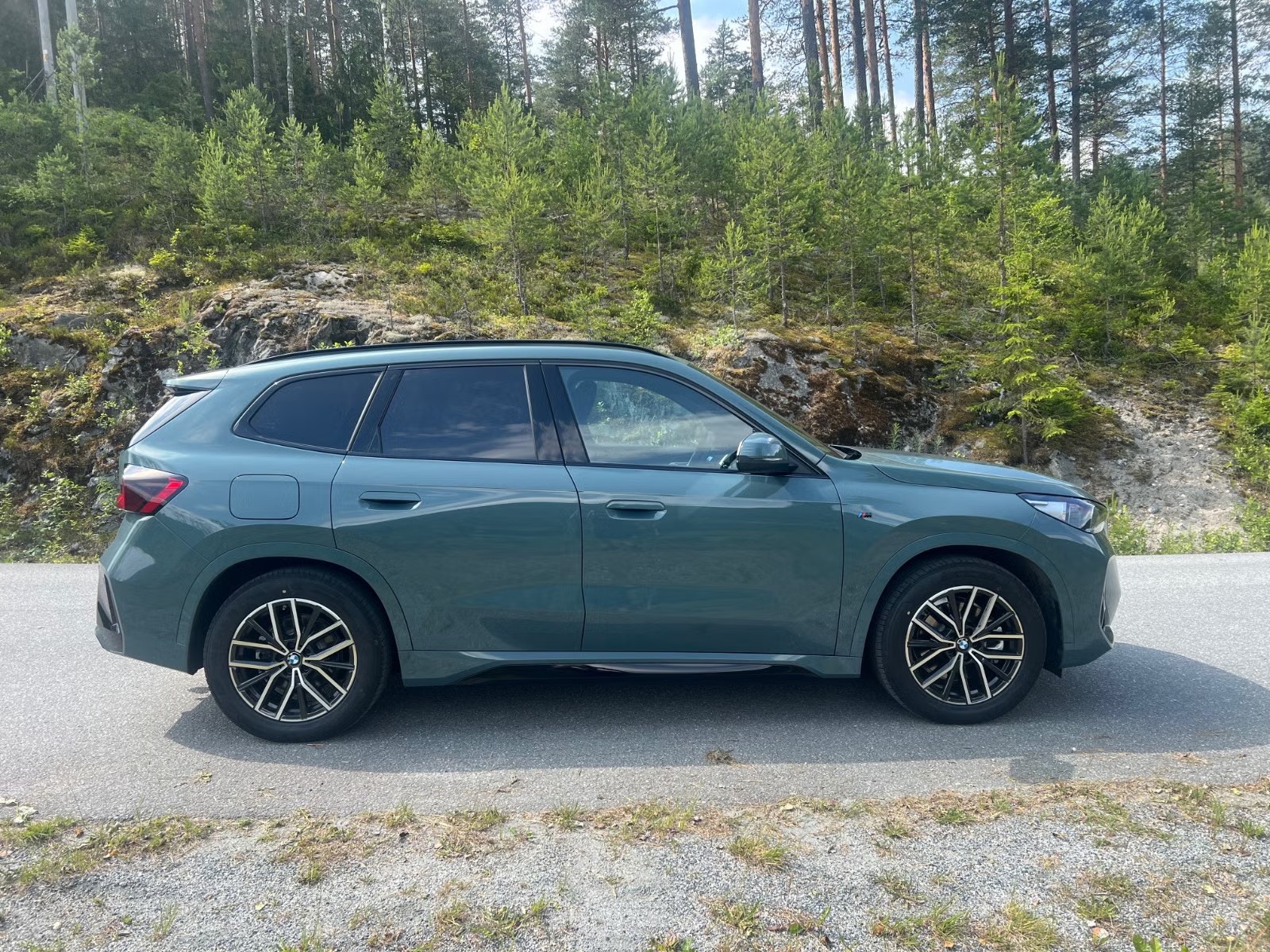 BMW iX1 XDRIVE30 M SPORT - Image 2