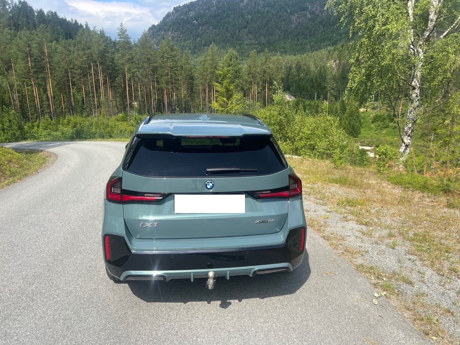 BMW iX1 XDRIVE30 M SPORT - Image 8