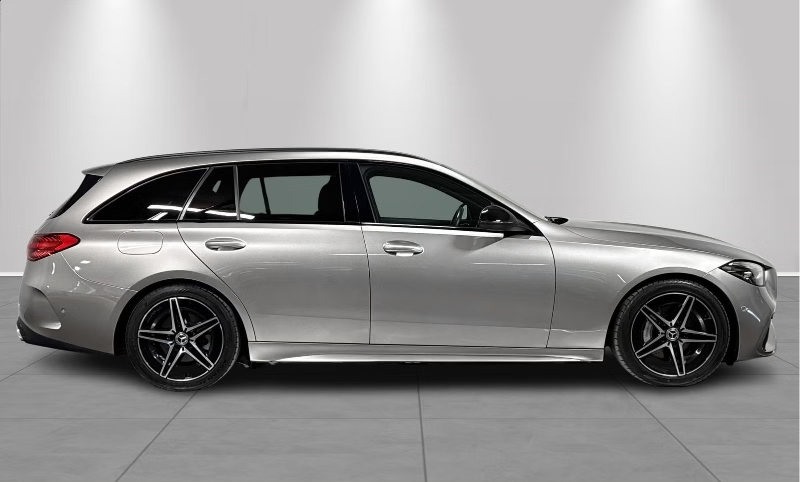 MERCEDES-BENZ C 220 D AMG LINE - Image 6