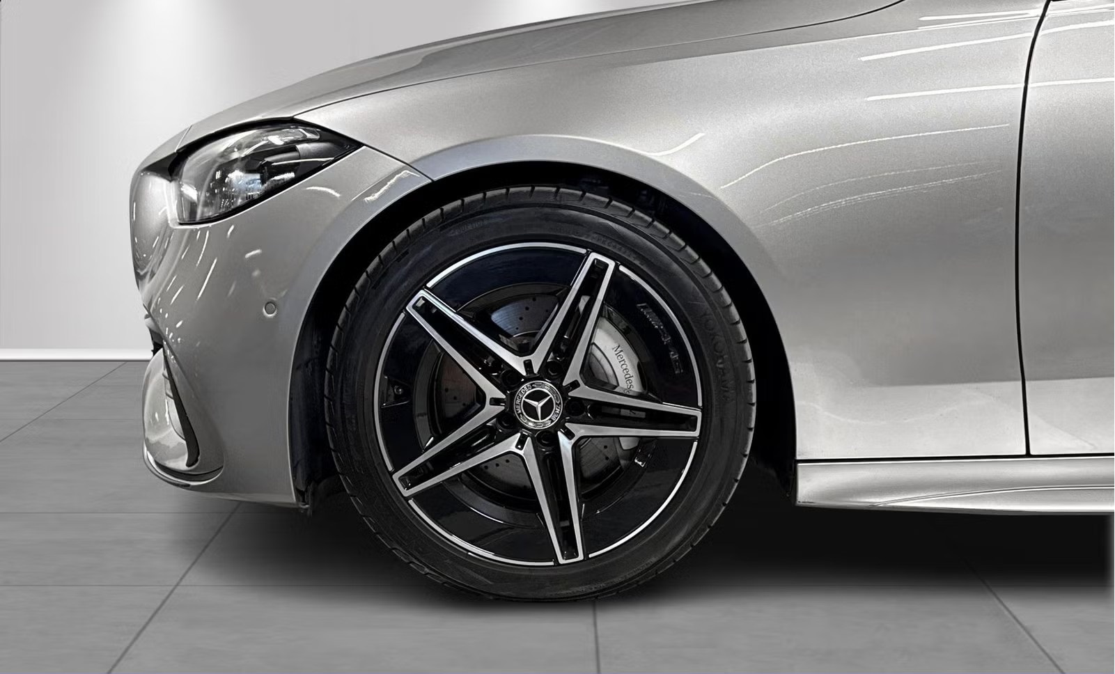 MERCEDES-BENZ C 220 D AMG LINE - Image 8