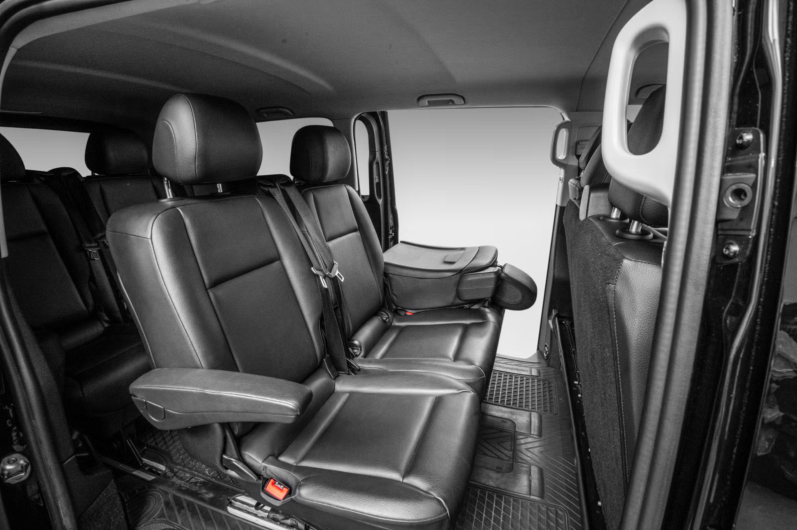 MERCEDES-BENZ VITO TOURER PRO 119 CDi 4-MATIC EXTRA LONGUE - Image 17