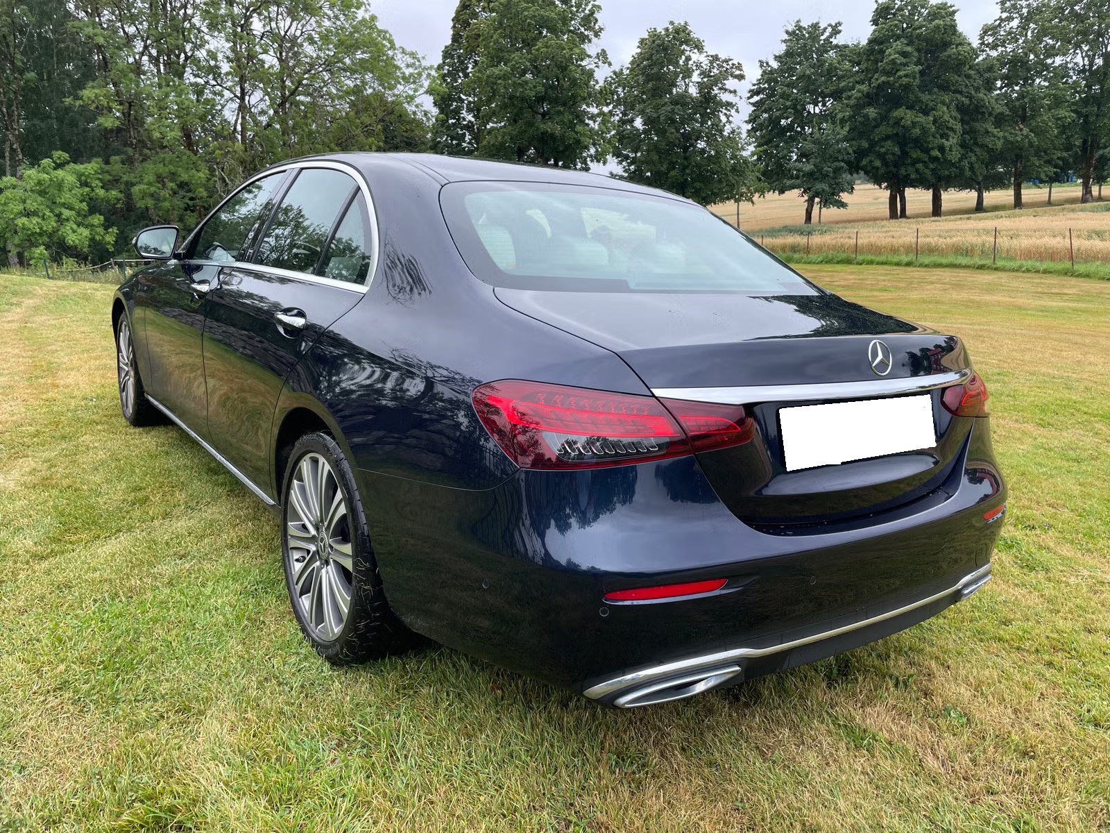 MERCEDES-BENZ E 400D 4MATIC - Image 8