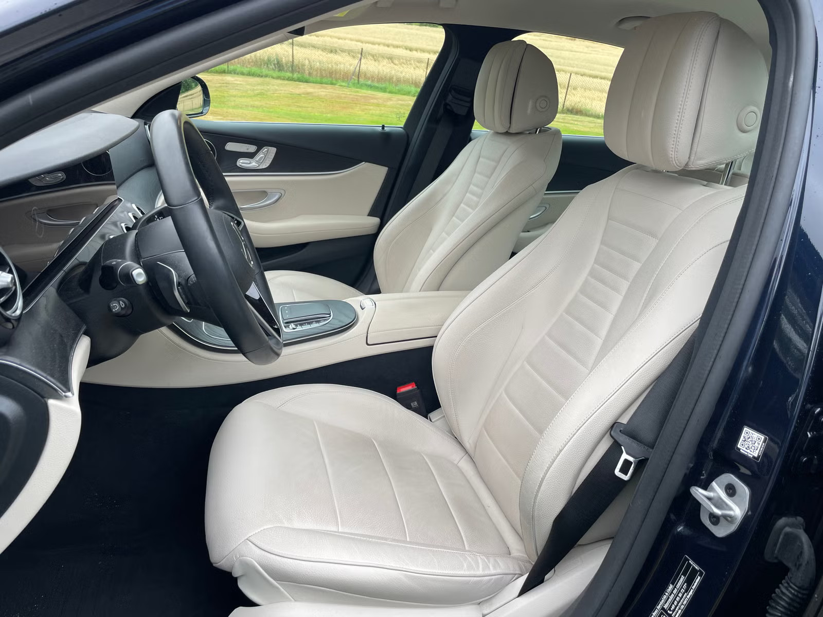MERCEDES-BENZ E 400D 4MATIC - Image 13