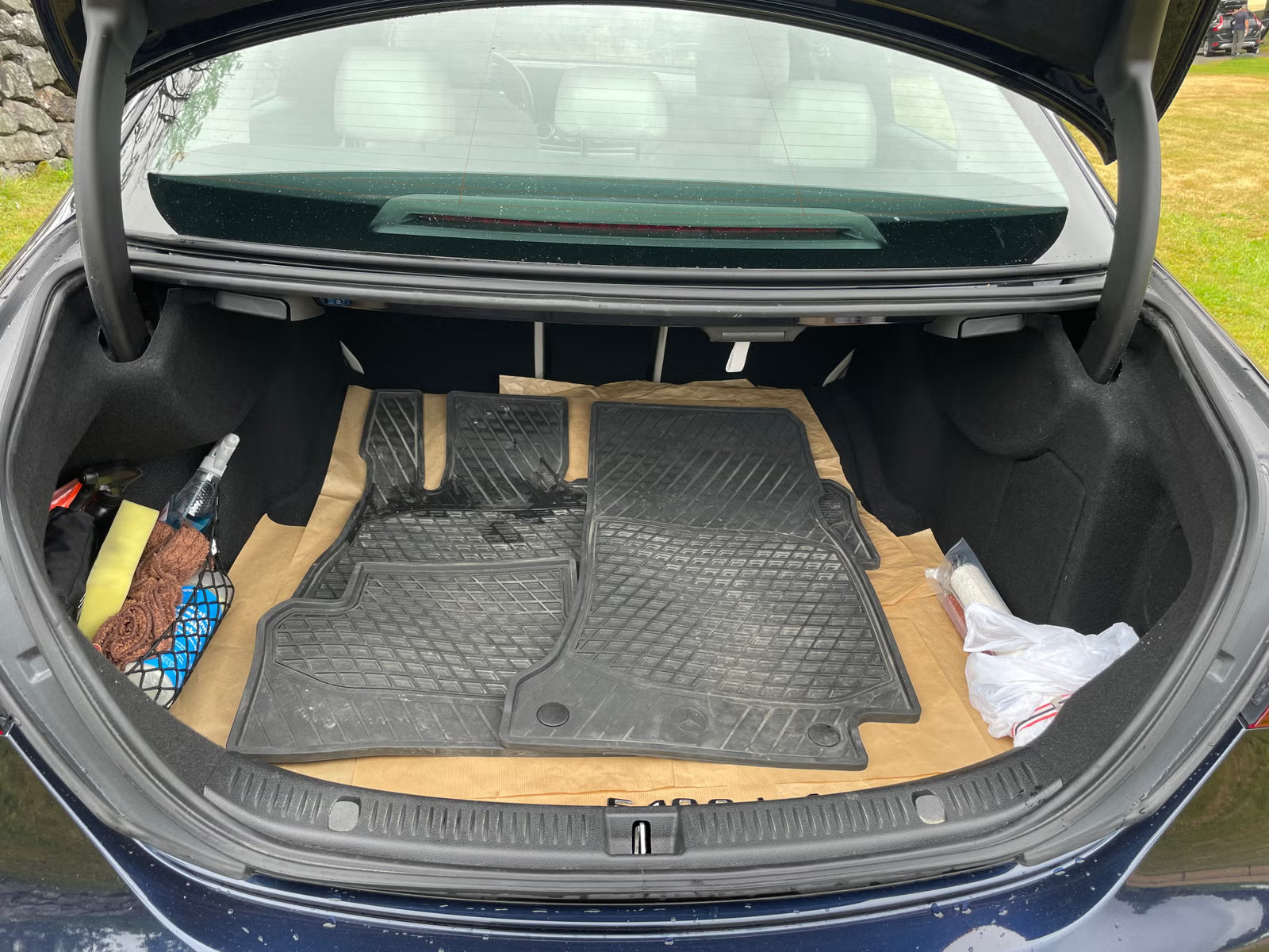 MERCEDES-BENZ E 400D 4MATIC - Image 19