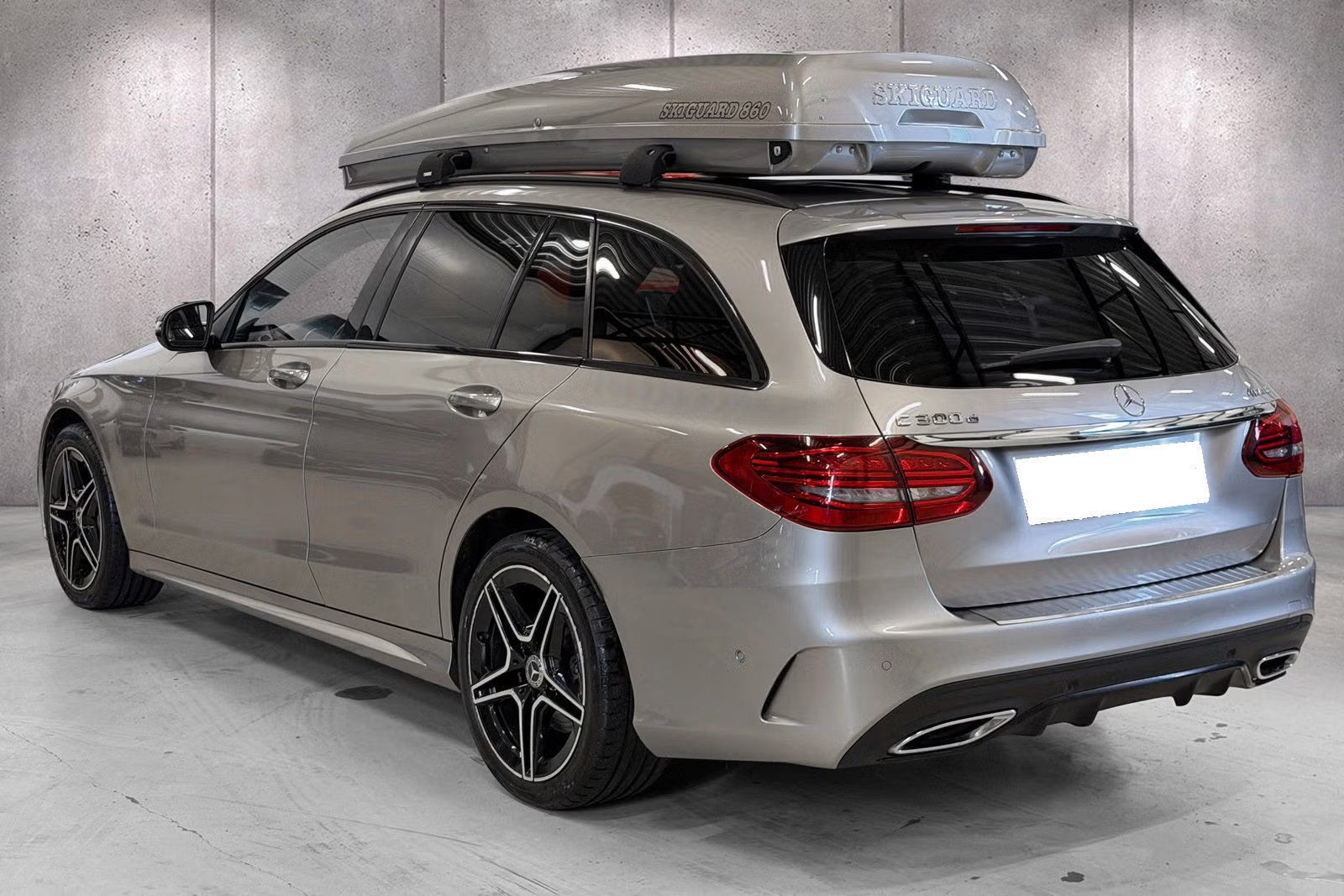 MERCEDES-BENZ C 300D 4MATIC AMG - Image 2