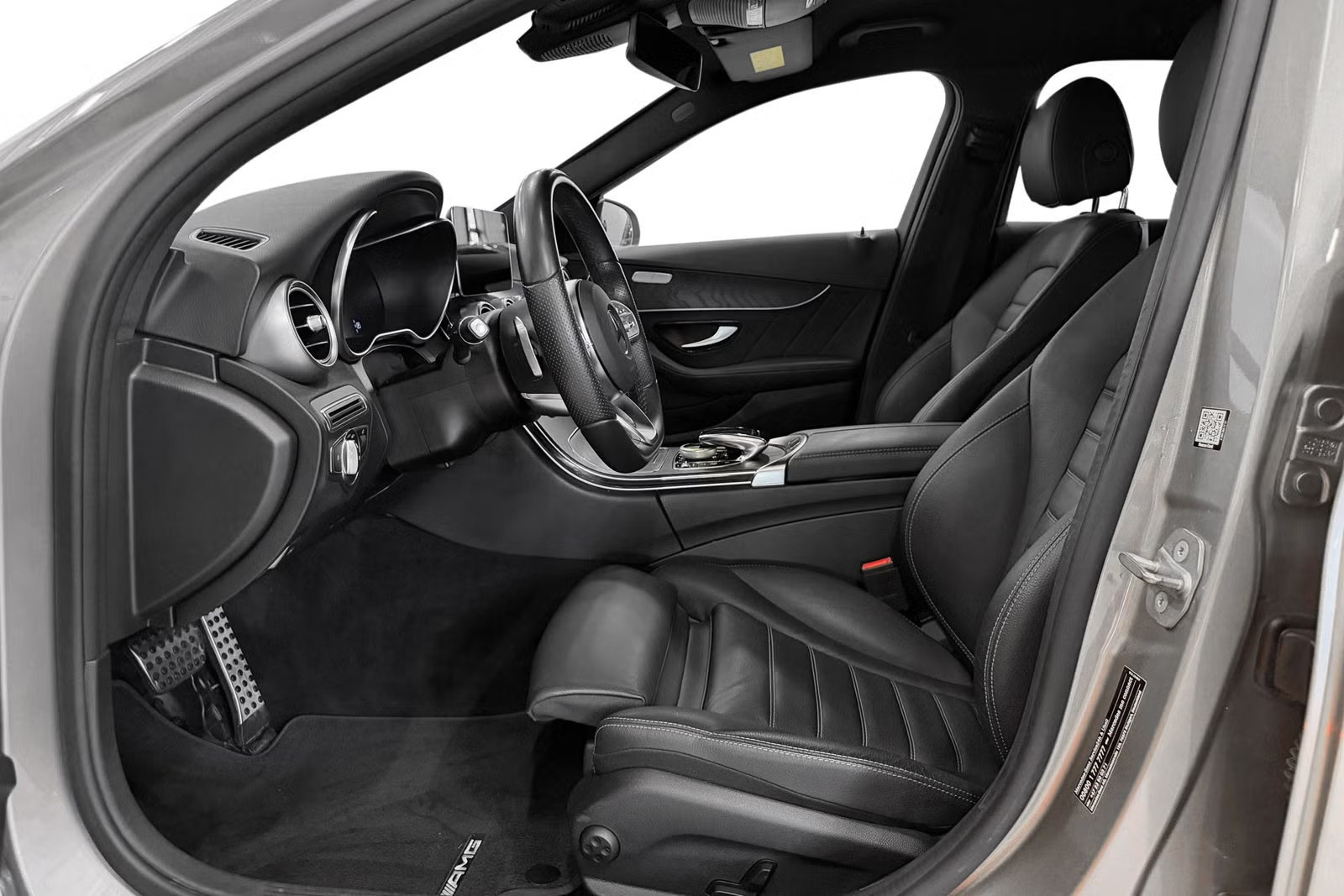 MERCEDES-BENZ C 300D 4MATIC AMG - Image 13
