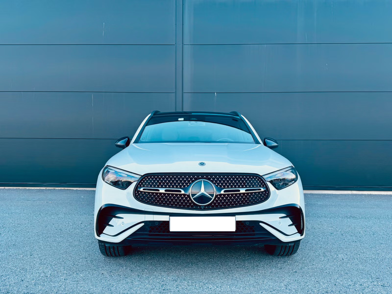 MERCEDES-BENZ GLC 220D 4MATIC AMG PREMIUM PLUS - Image 11