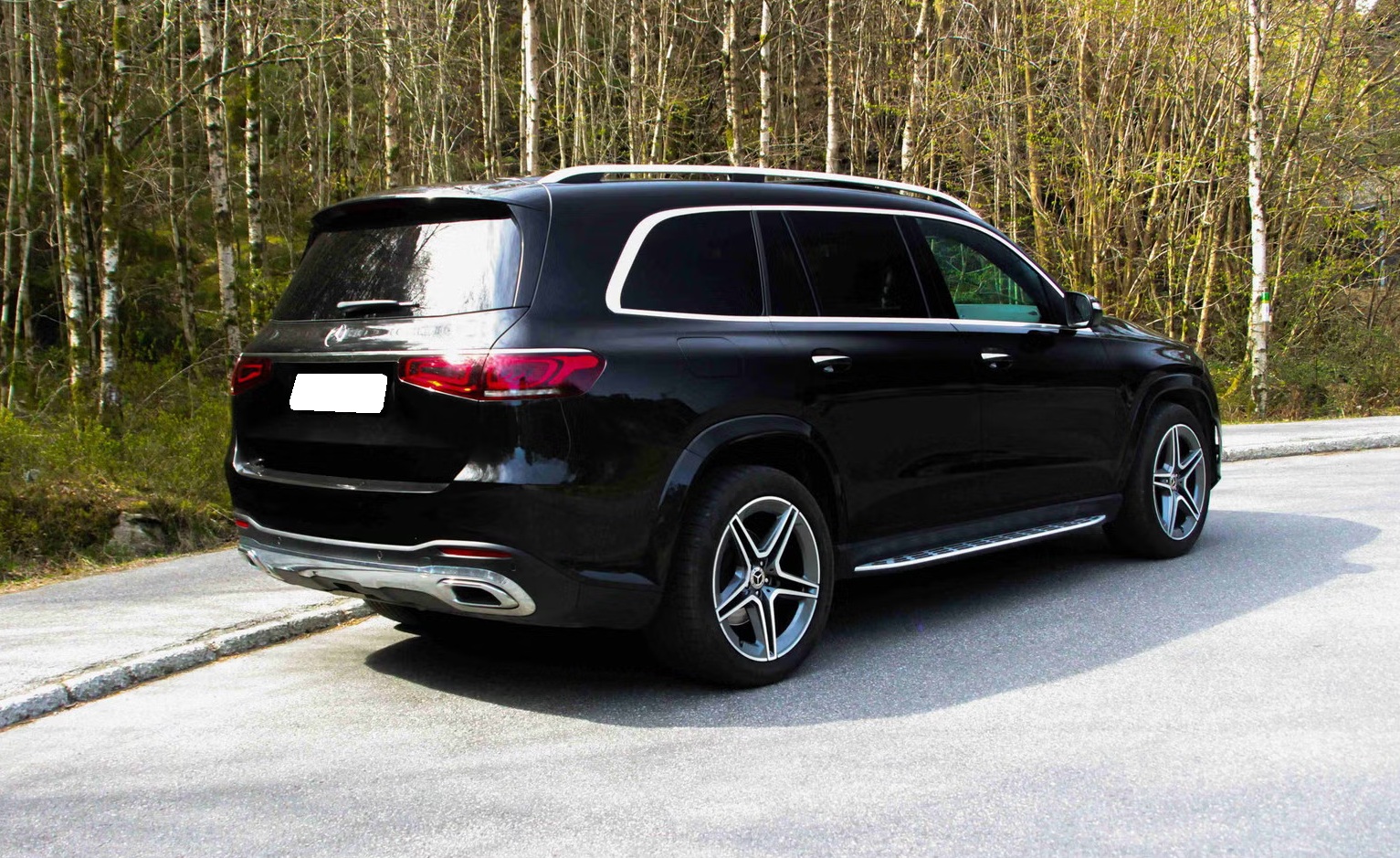 MERCEDES-BENZ GLS 400D 4MATIC AMG - Image 3