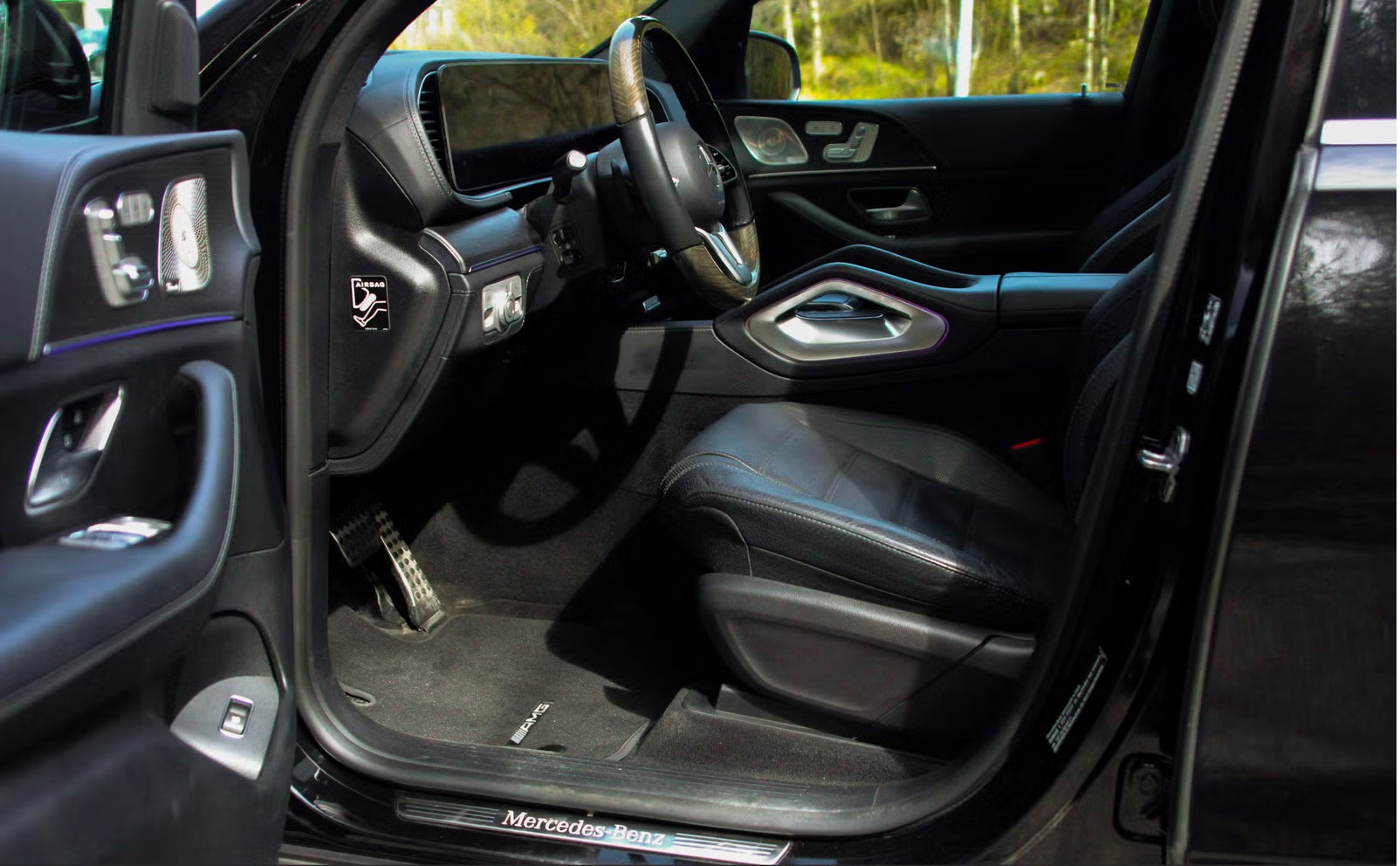 MERCEDES-BENZ GLS 400D 4MATIC AMG - Image 13