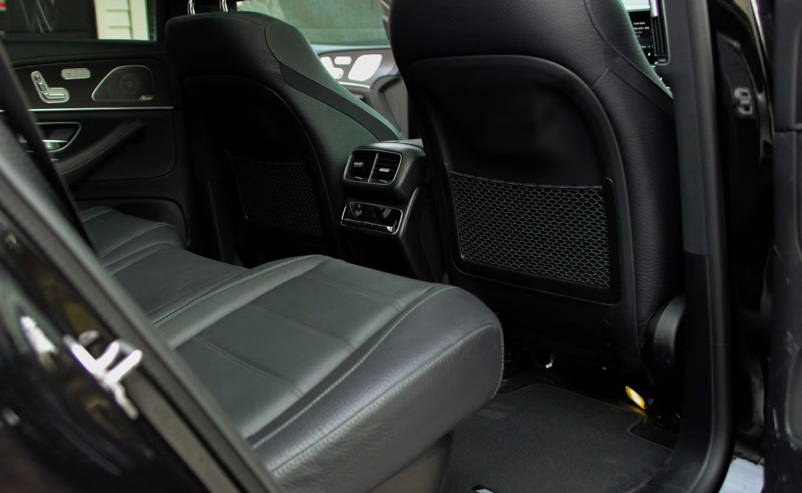 MERCEDES-BENZ GLS 400D 4MATIC AMG - Image 20