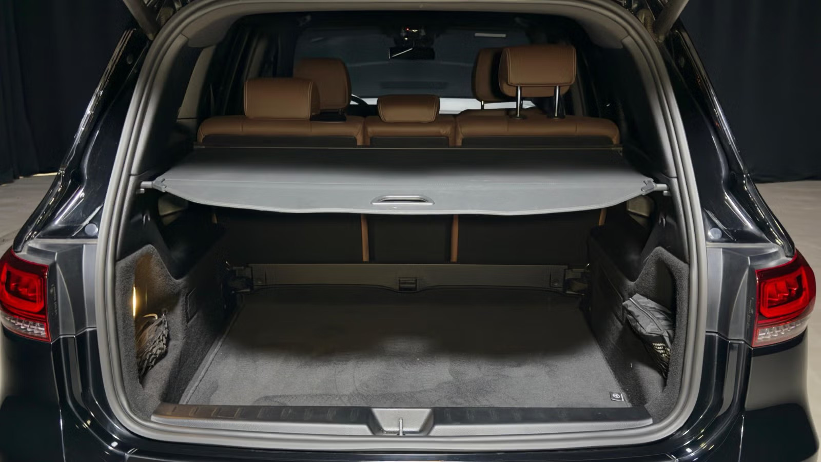 MERCEDES-BENZ GLB 220D 4MATIC - Image 16