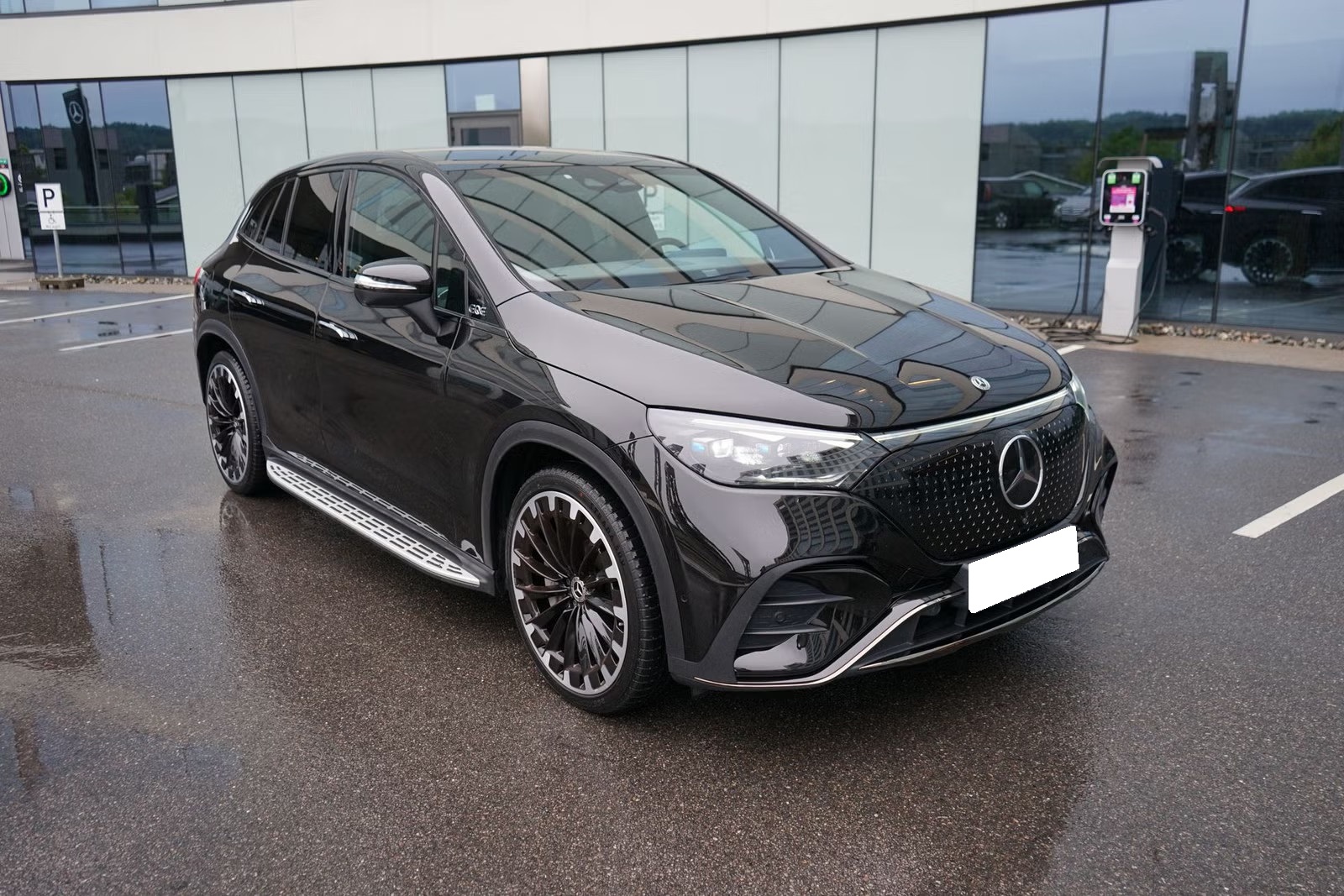 MERCEDES-BENZ EQE SUV 350 4MATIC AMG LINE - Image 7