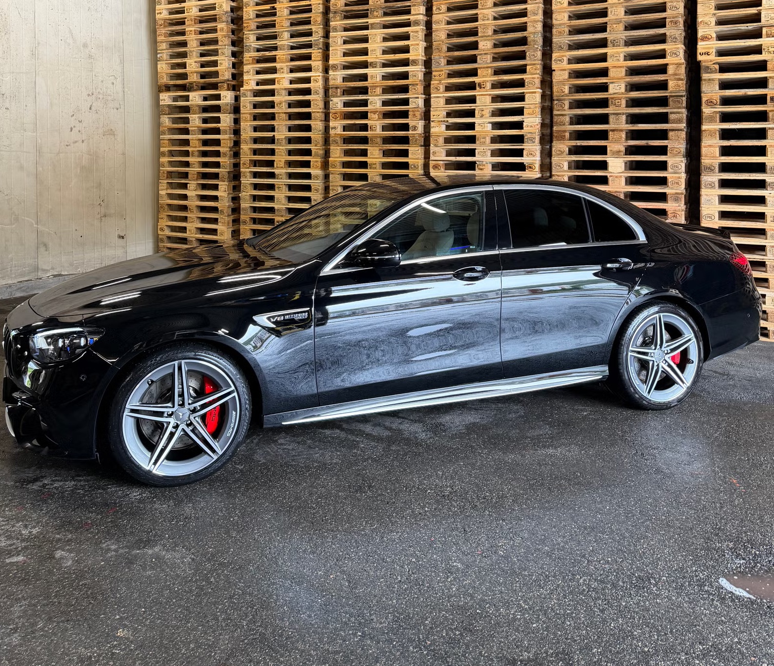 MERCEDES-BENZ E 63 S AMG 4MATIC V8 BITURBO - Image 3