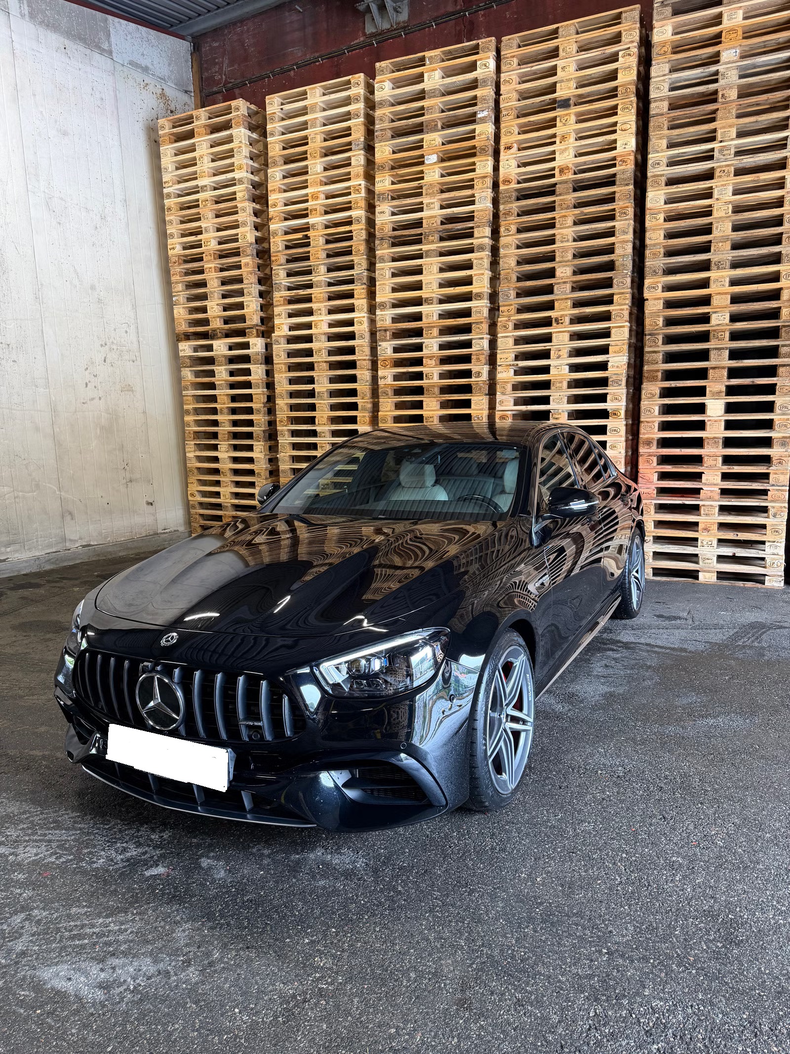 MERCEDES-BENZ E 63 S AMG 4MATIC V8 BITURBO - Image 8