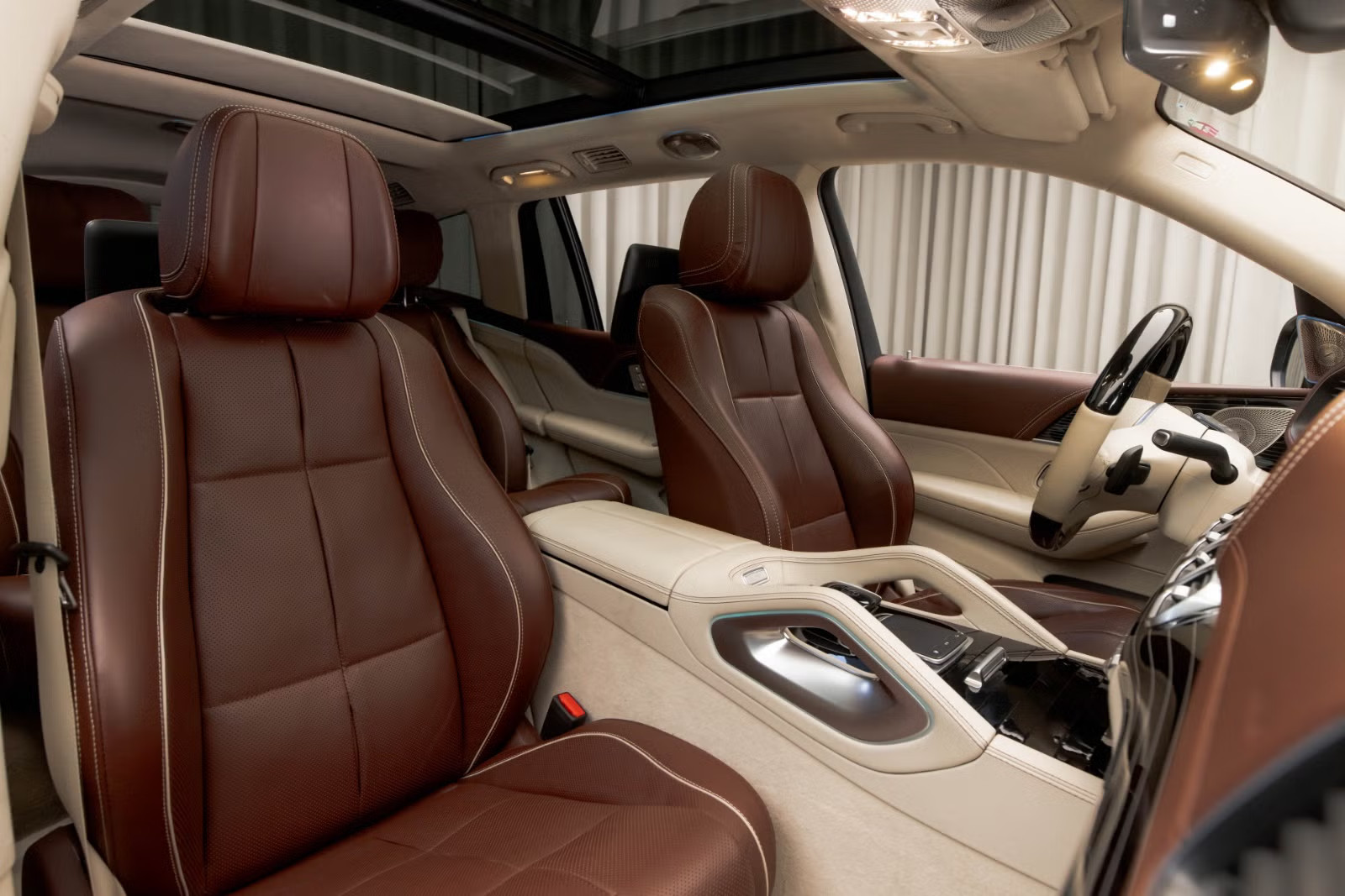 MERCEDES-MAYBACH GLS 600 - Image 15