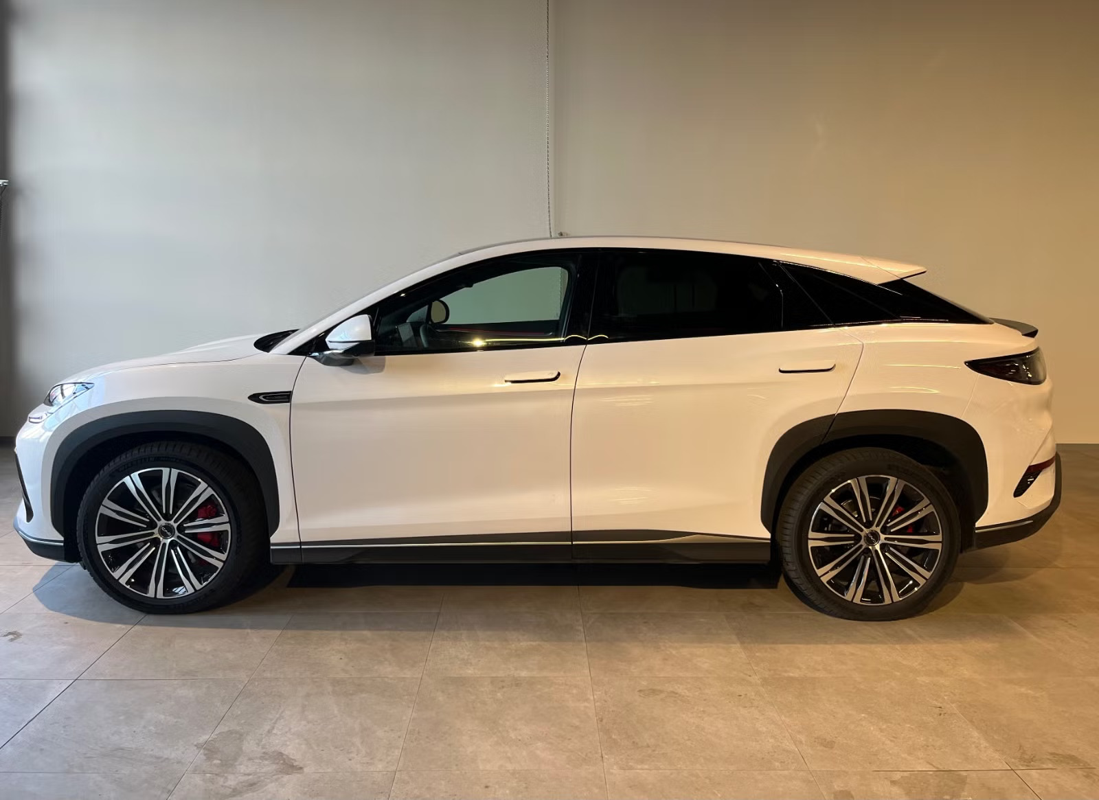 BYD SEALION 7 EXCELLENCE AWD - Image 7