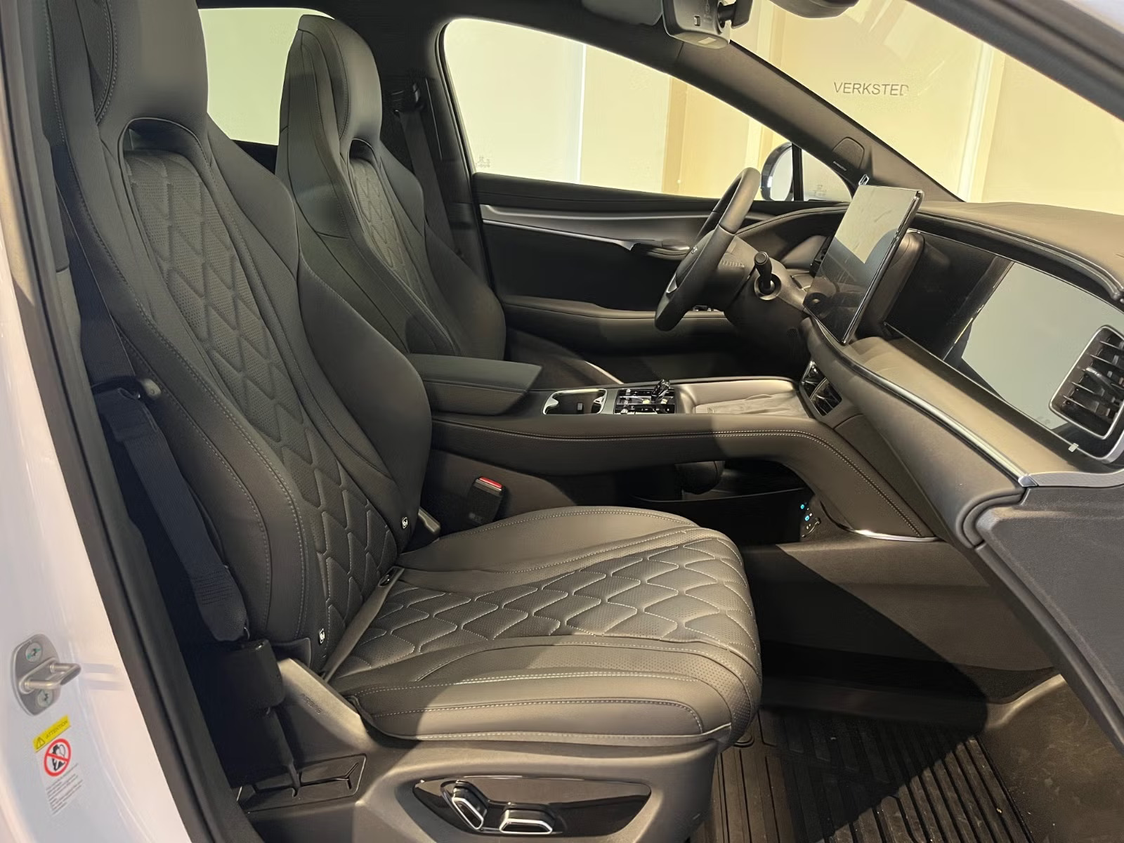 BYD SEALION 7 EXCELLENCE AWD - Image 13
