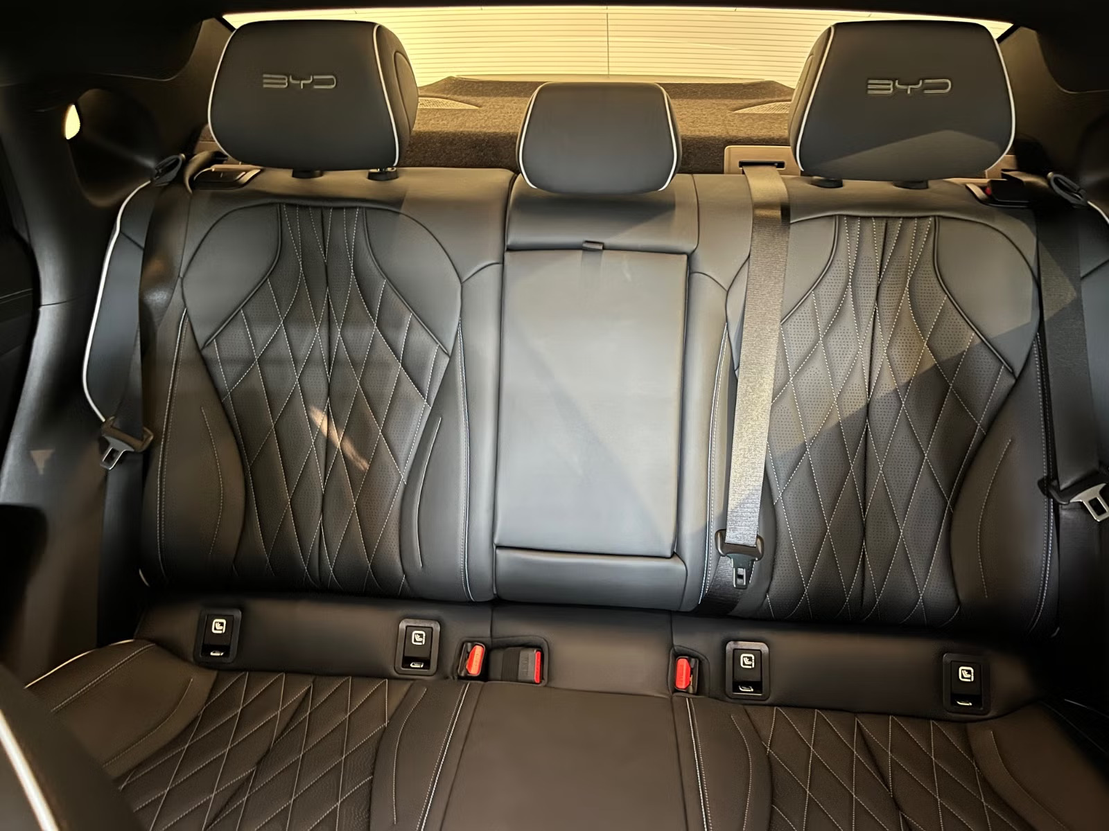 BYD SEAL EXCELLENCE AWD - Image 16