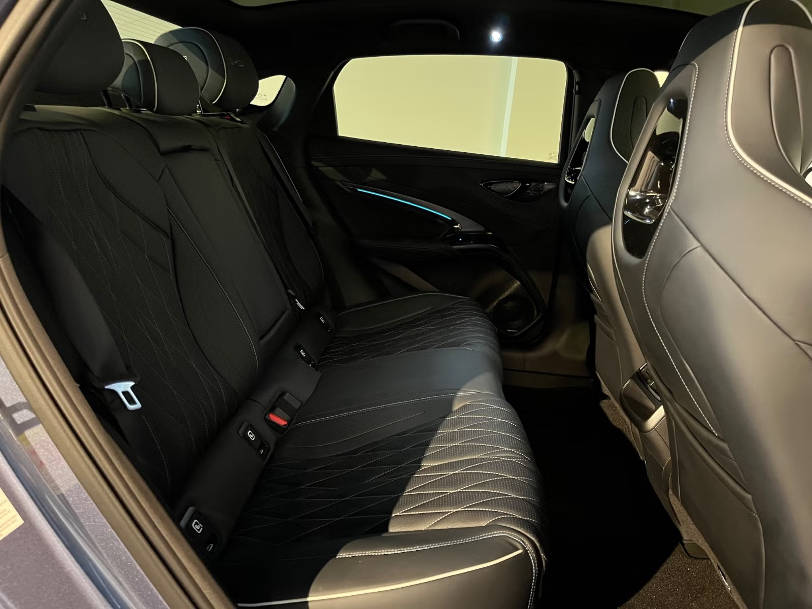 BYD SEAL EXCELLENCE AWD - Image 17