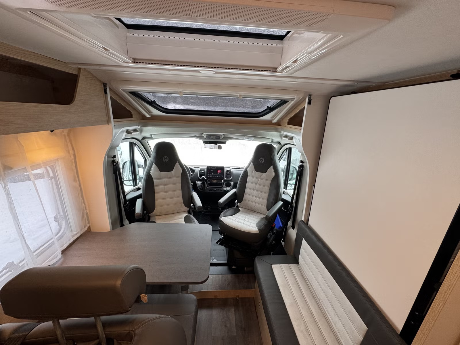 SUNLIGHT V67 S AVENTURE - LITS JUMEAUX CONVERTIBLES - 4 COUCHAGES - Image 10