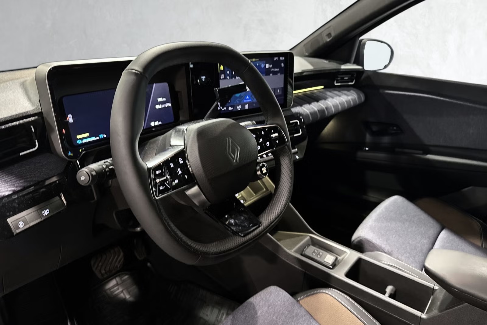 RENAULT 5 E-TECH TECHNO EV52 - Image 11