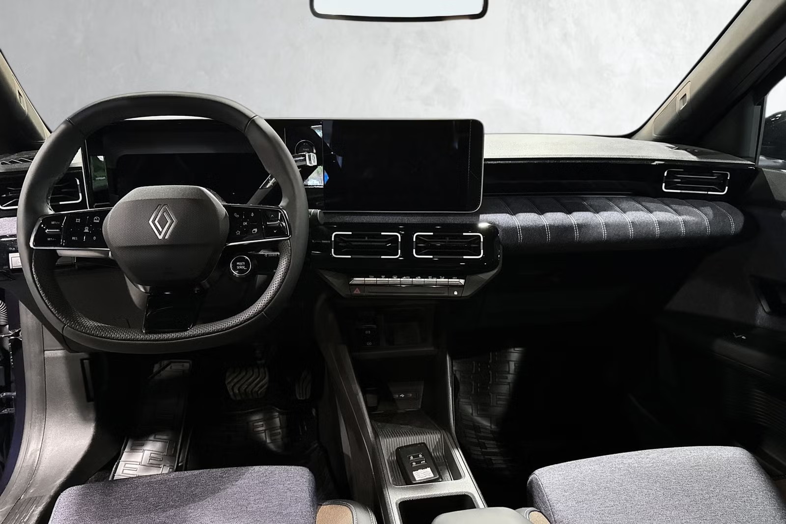 RENAULT 5 E-TECH ROLAND-GARROS - Image 15