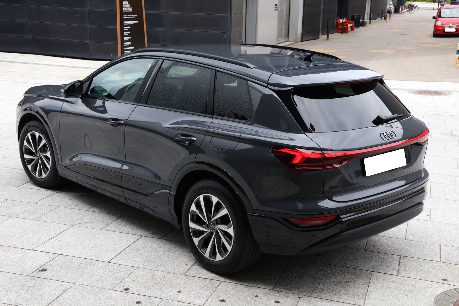 AUDI Q6 E-TRON QUATTRO ADVANCED TECH PLUS - Image 6