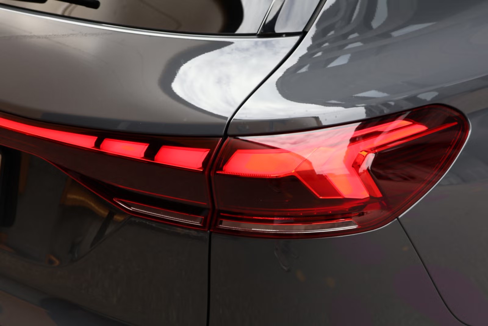 AUDI Q6 E-TRON QUATTRO ADVANCED TECH PLUS - Image 12
