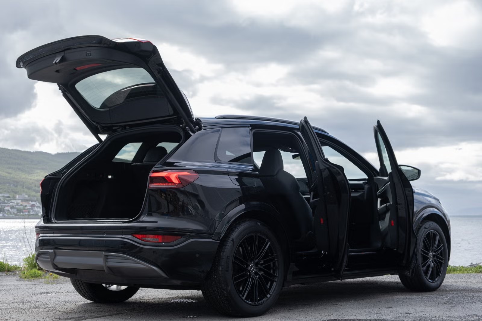 AUDI Q6 E-TRON QUATTRO S-LINE - Image 5