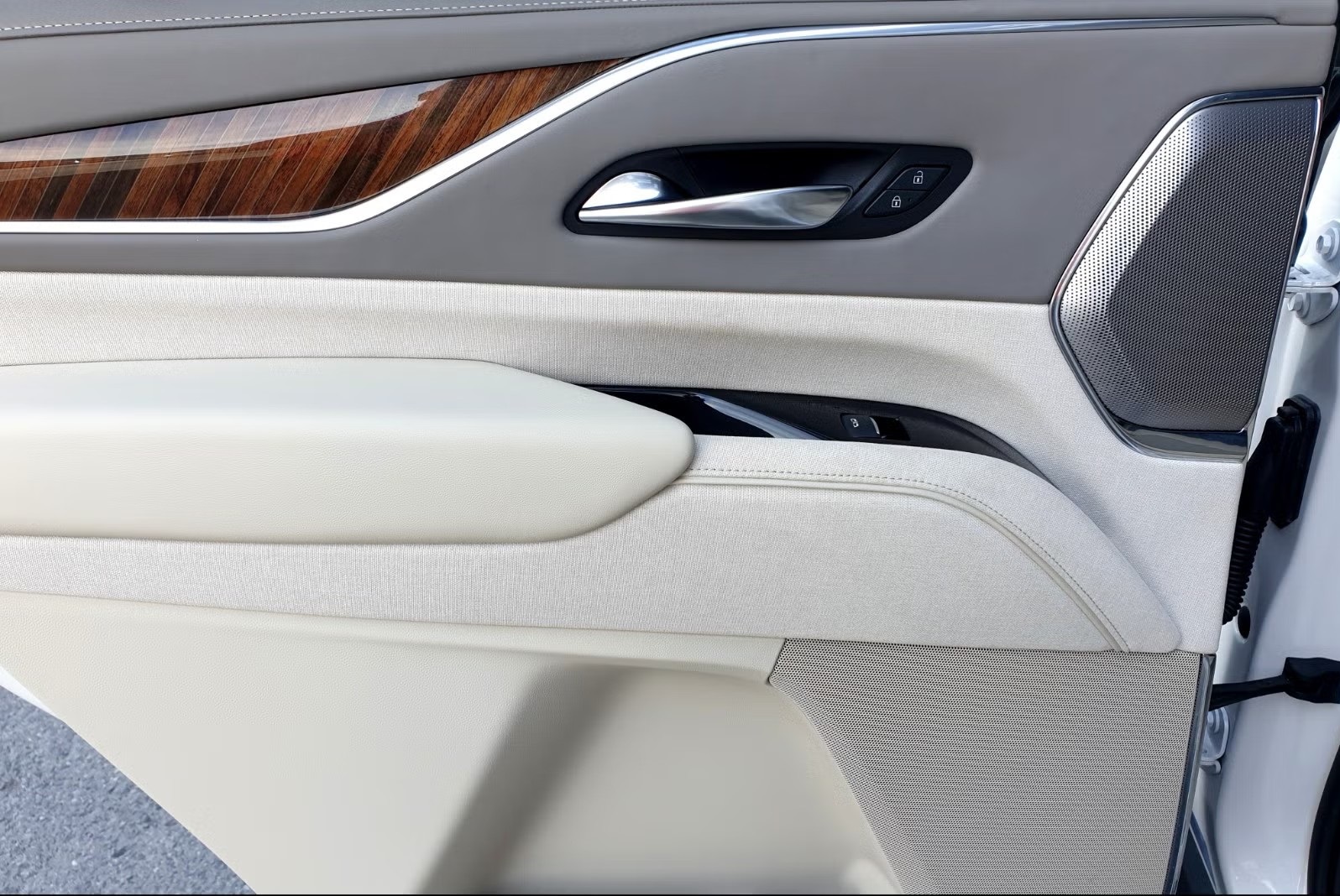 CADILLAC ESCALADE SPORT PLATINIUM - Image 17