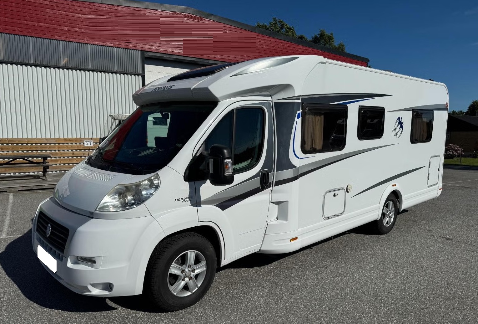 KNAUS SKY TI 700 - LIT CENTRAL - 4 COUCHAGES - Image 3