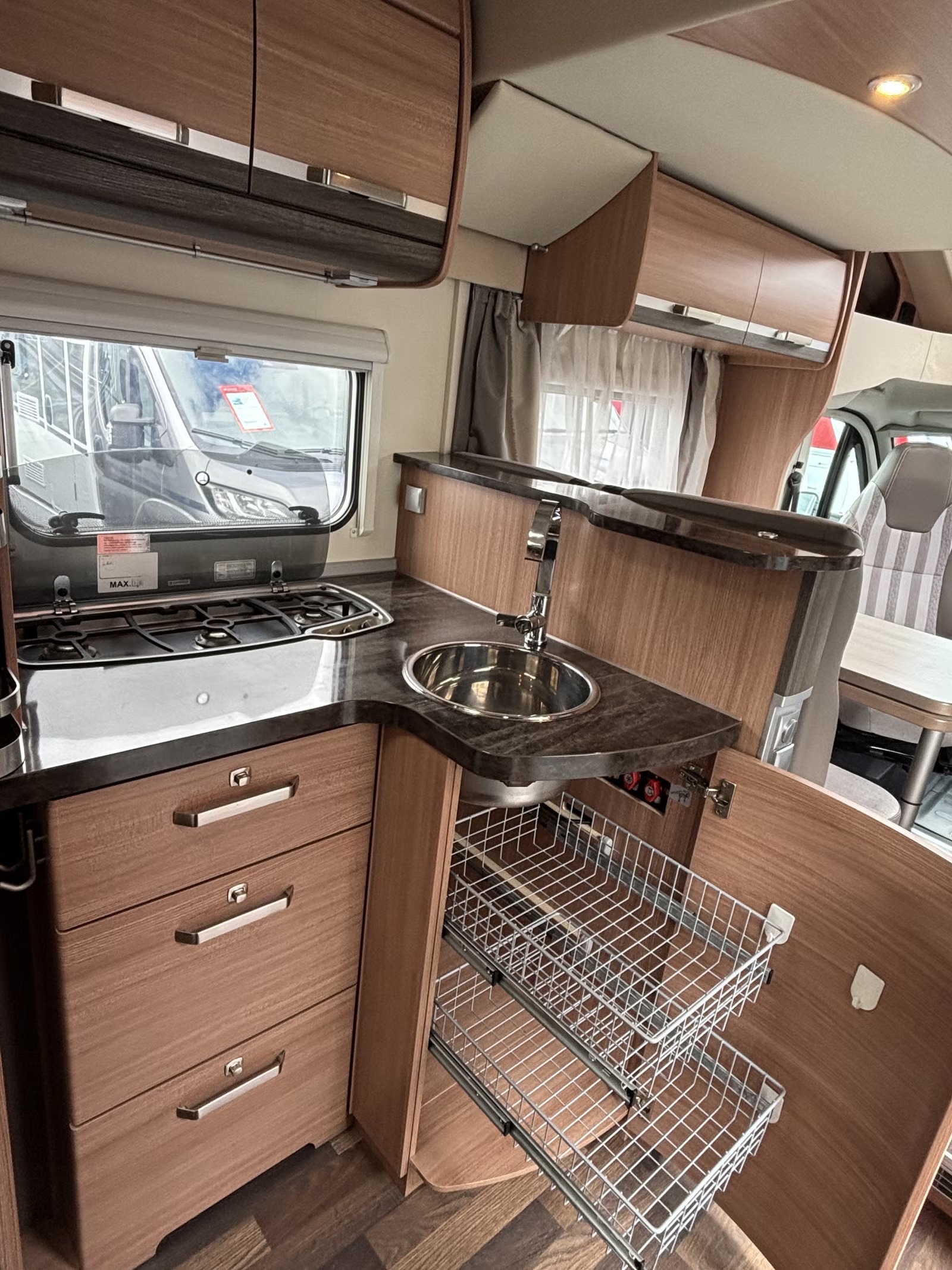 KNAUS SKY WAVE 650 MF - LIT TRANSVERSAL - 5 COUCHAGES - Image 17