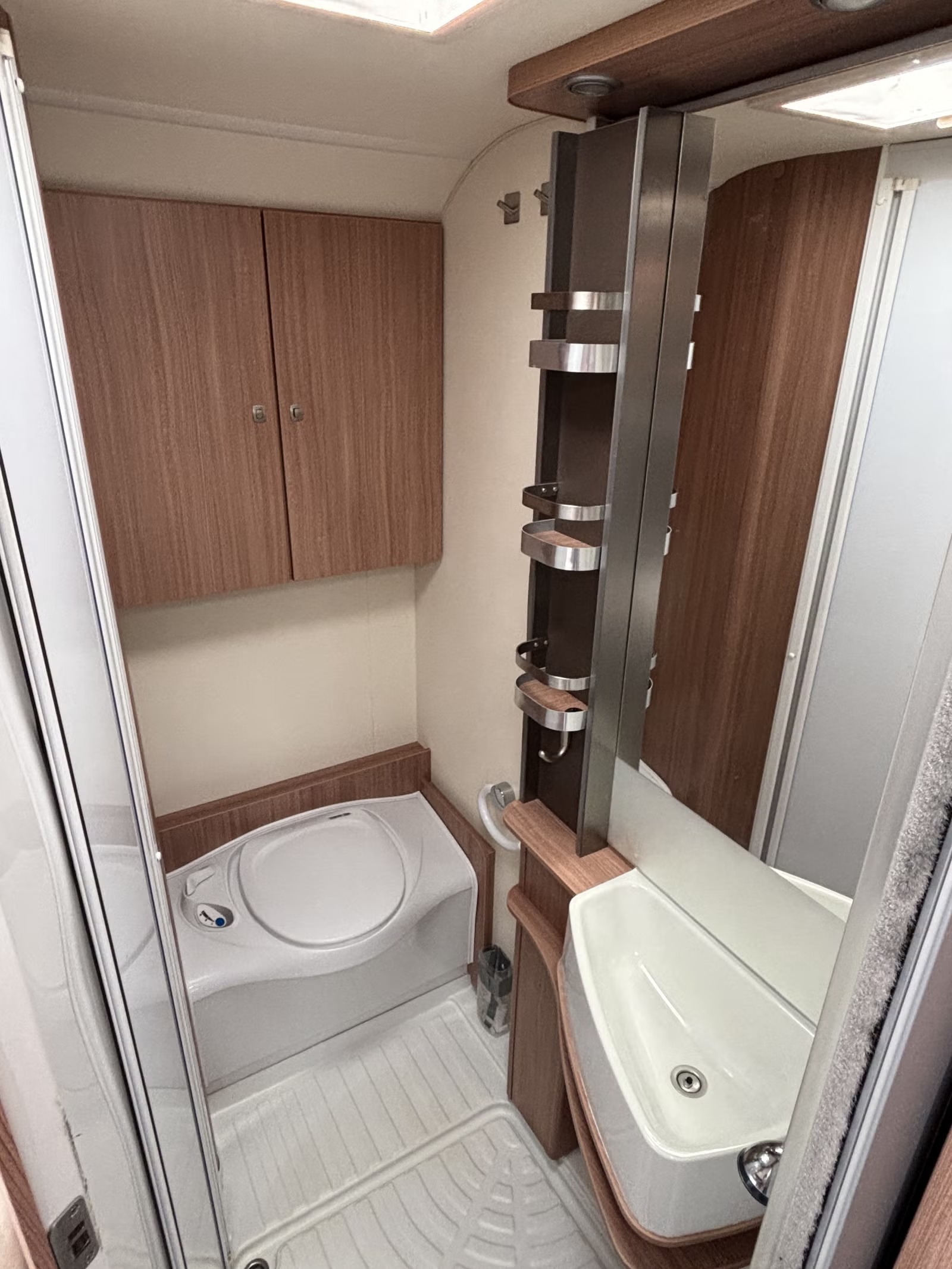 KNAUS SKY WAVE 650 MF - LIT TRANSVERSAL - 5 COUCHAGES - Image 18