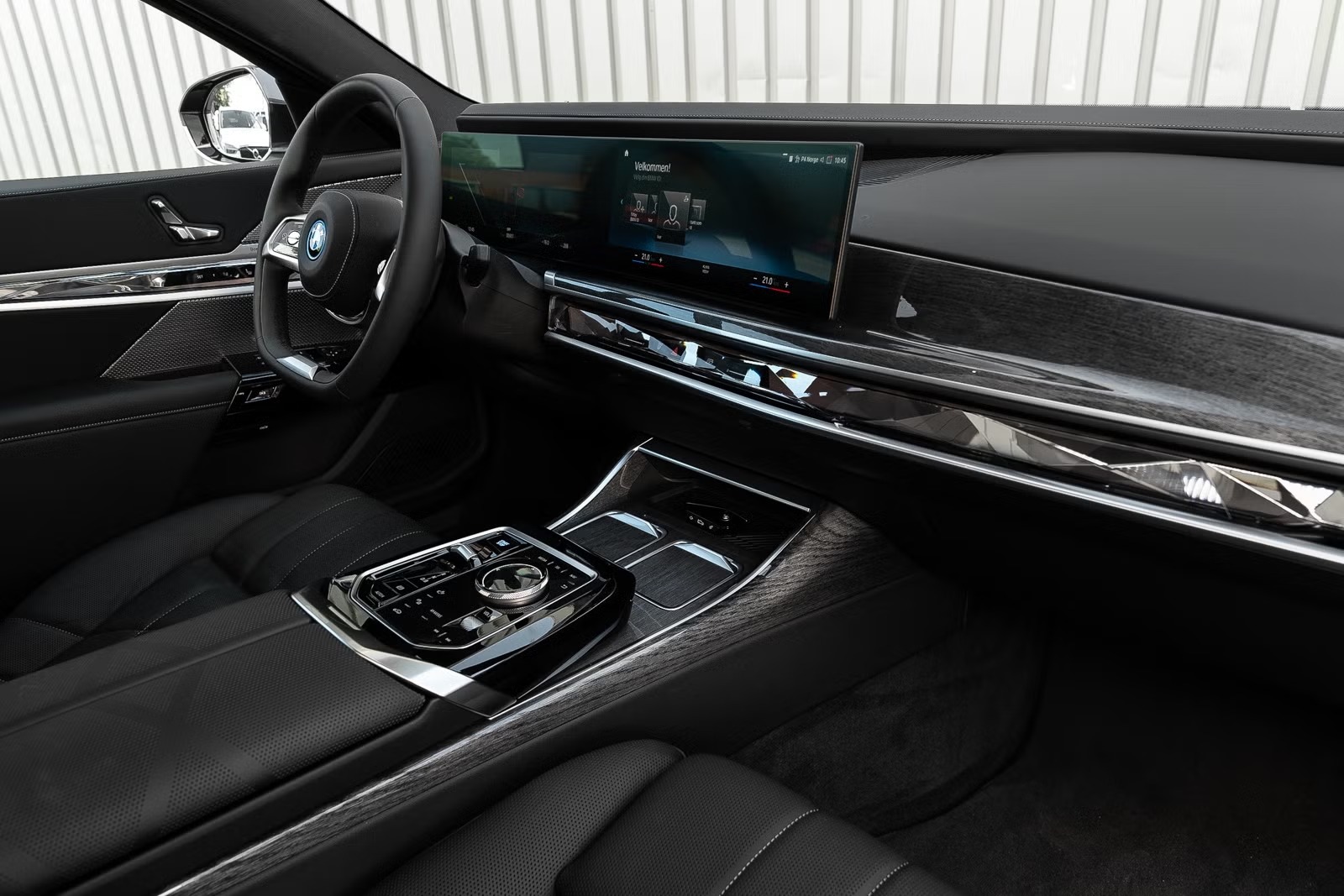 BMW I7 XDRIVE 60 - Image 9
