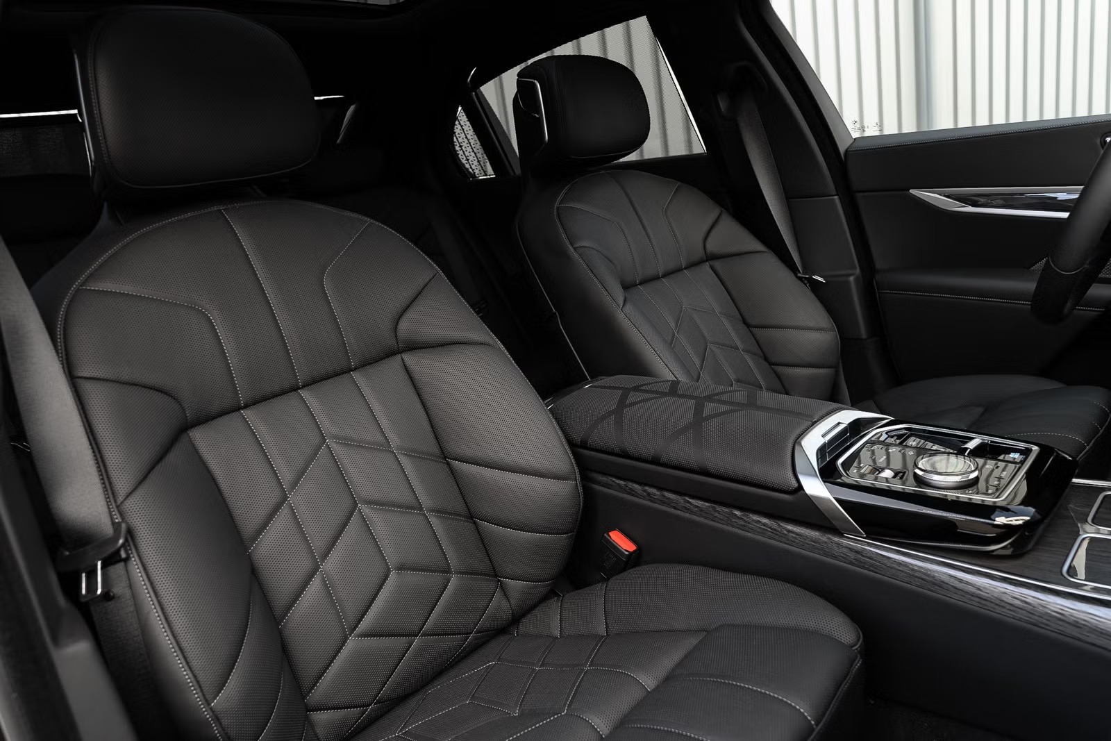 BMW I7 XDRIVE 60 - Image 14