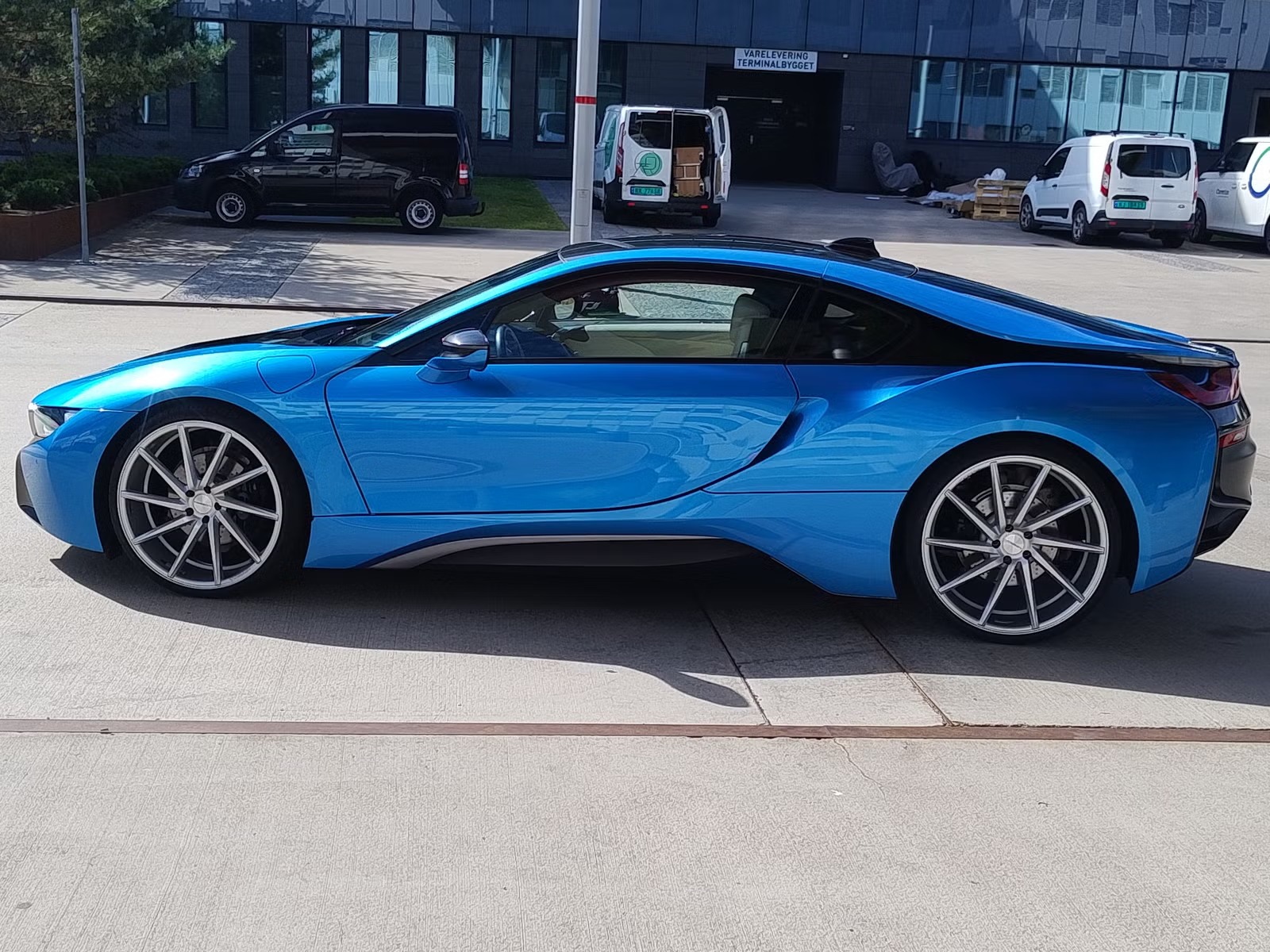 BMW i8 I (I12) PURE IMPULSE - Image 5