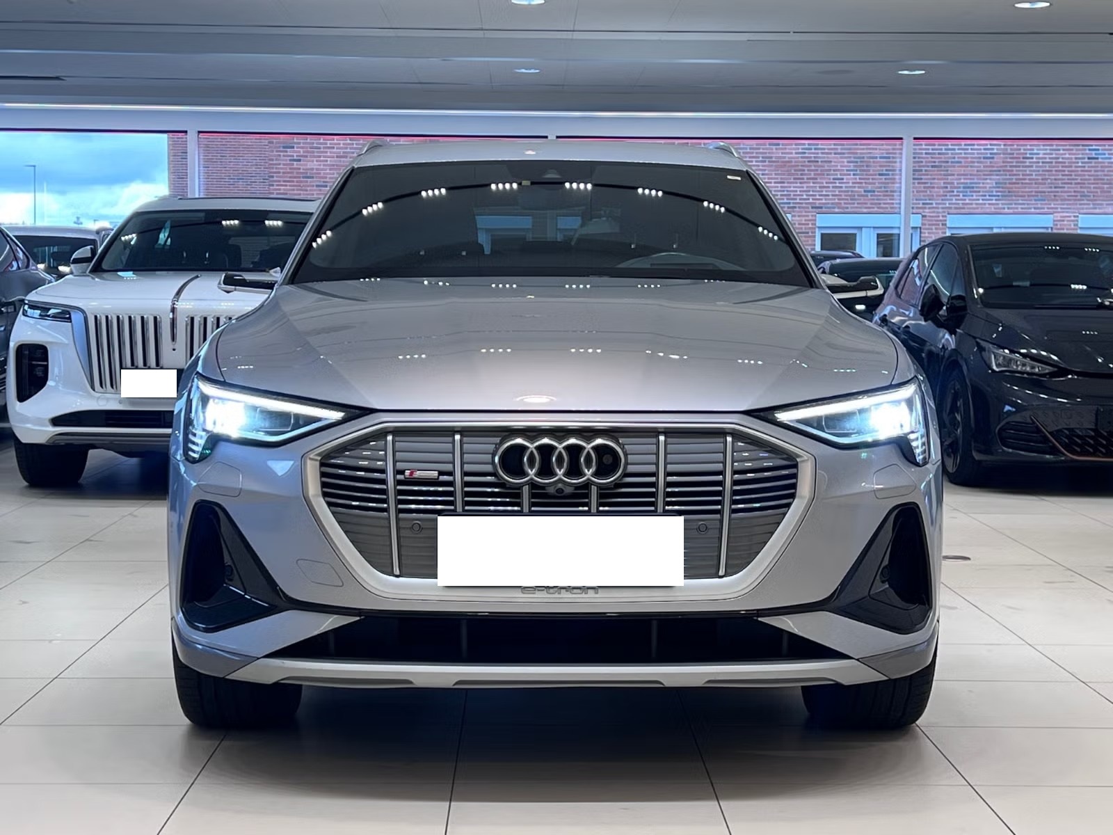 AUDI E-TRON SPORTBACK 55 QUATTRO S LINE - Image 2