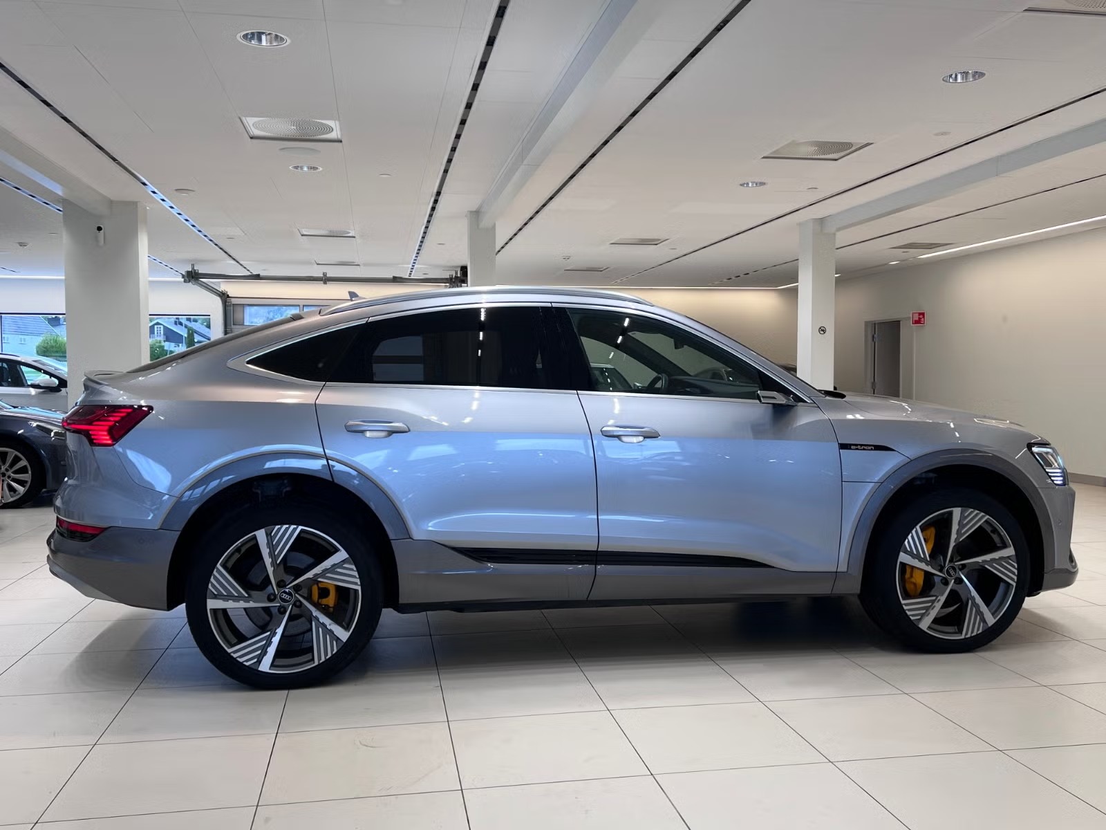 AUDI E-TRON SPORTBACK 55 QUATTRO S LINE - Image 5