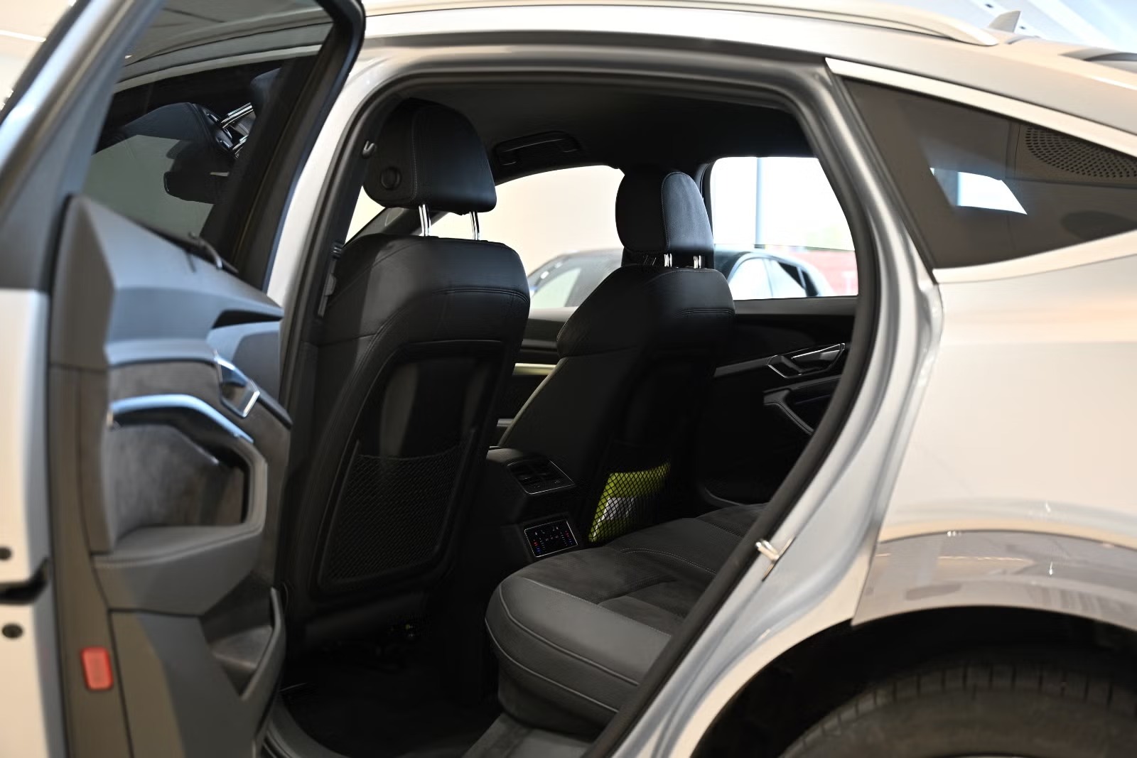 AUDI E-TRON SPORTBACK 55 QUATTRO S LINE - Image 9