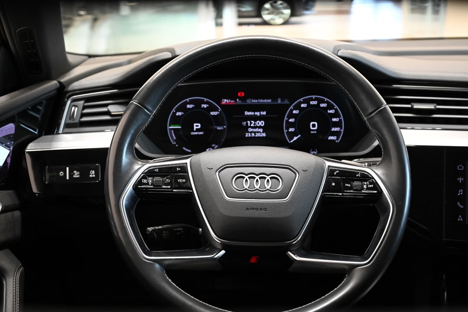 AUDI E-TRON SPORTBACK 55 QUATTRO S LINE - Image 13