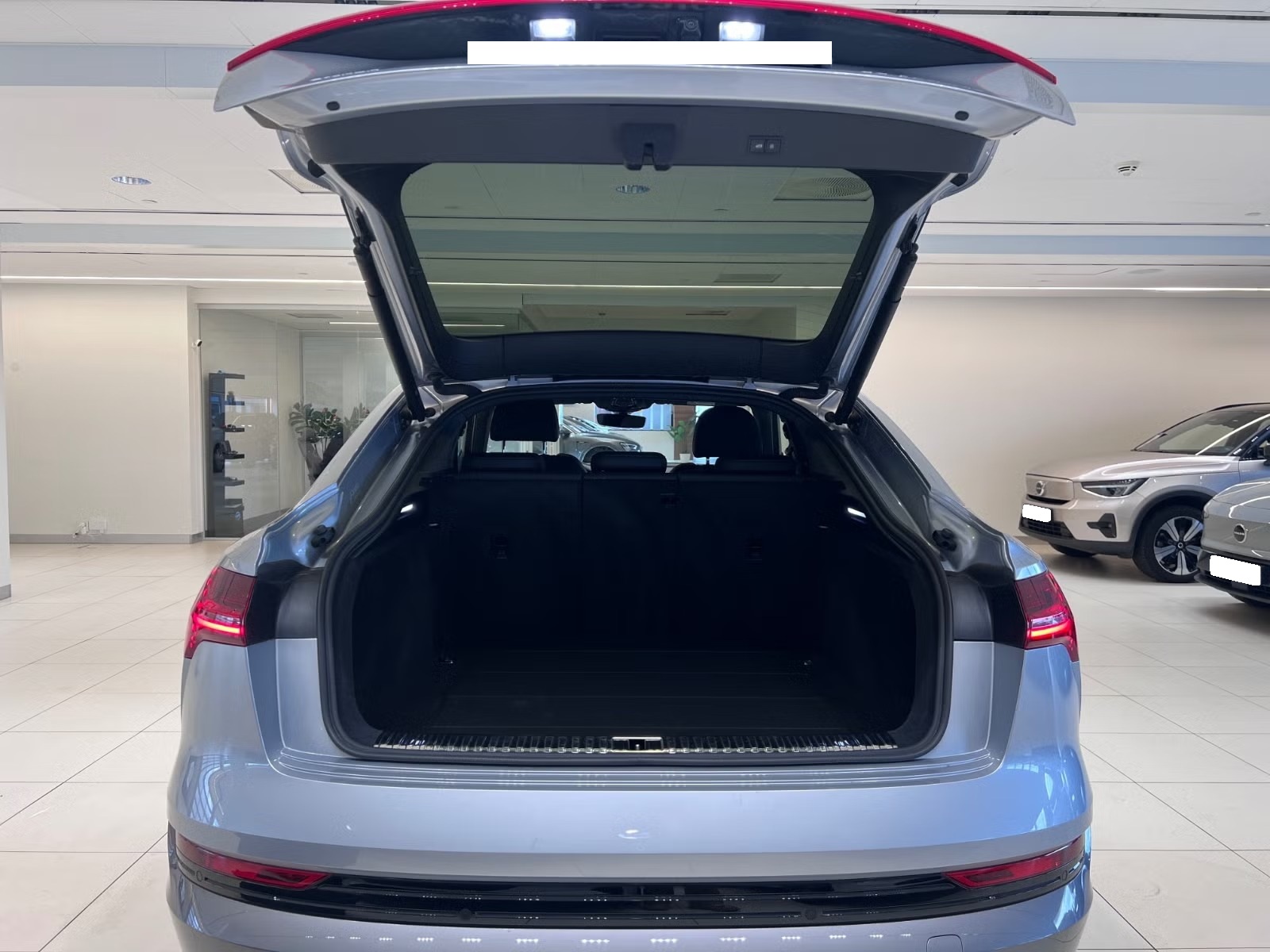 AUDI E-TRON SPORTBACK 55 QUATTRO S LINE - Image 18
