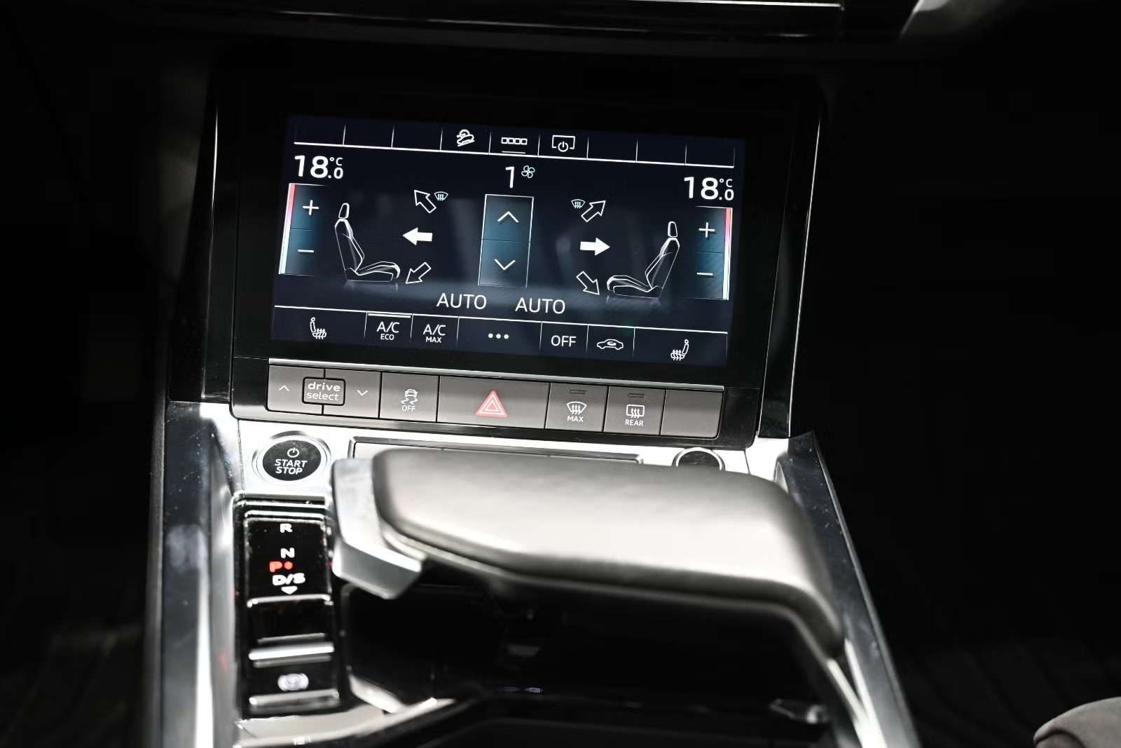 AUDI E-TRON SPORTBACK 55 QUATTRO ADVANCED - Image 17