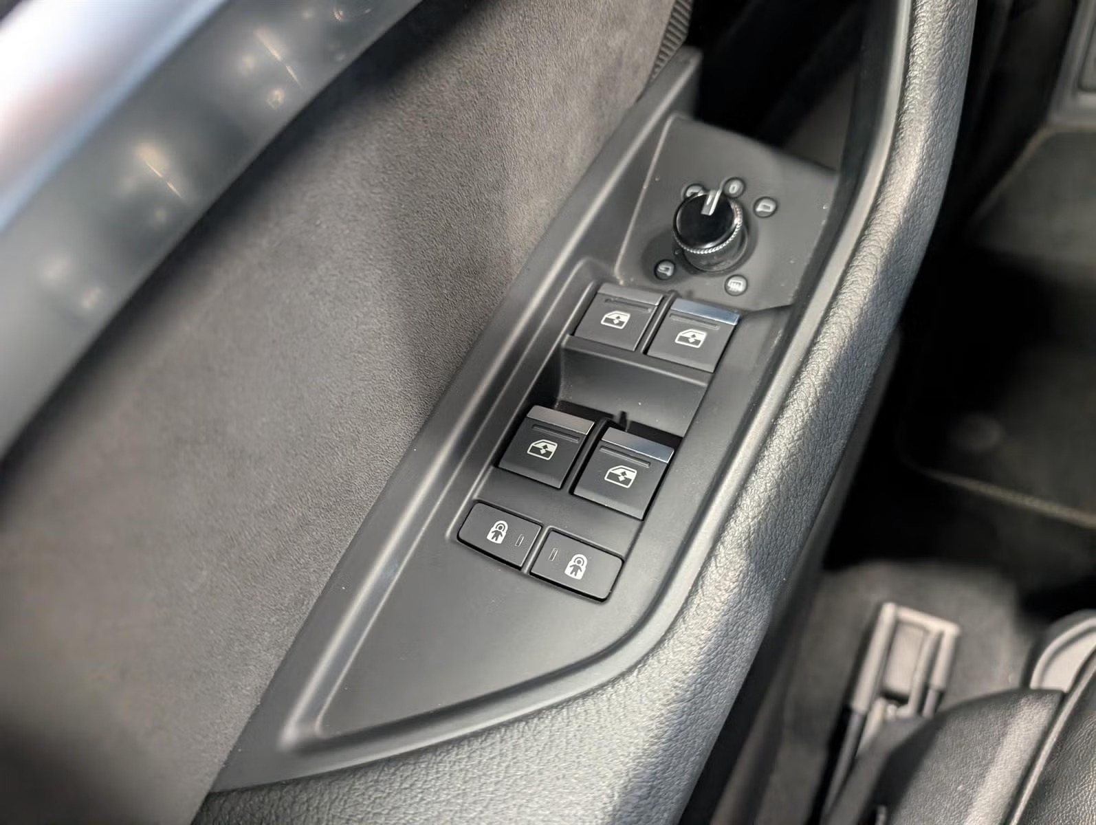 AUDI E-TRON SPORTBACK 55 QUATTRO - Image 16