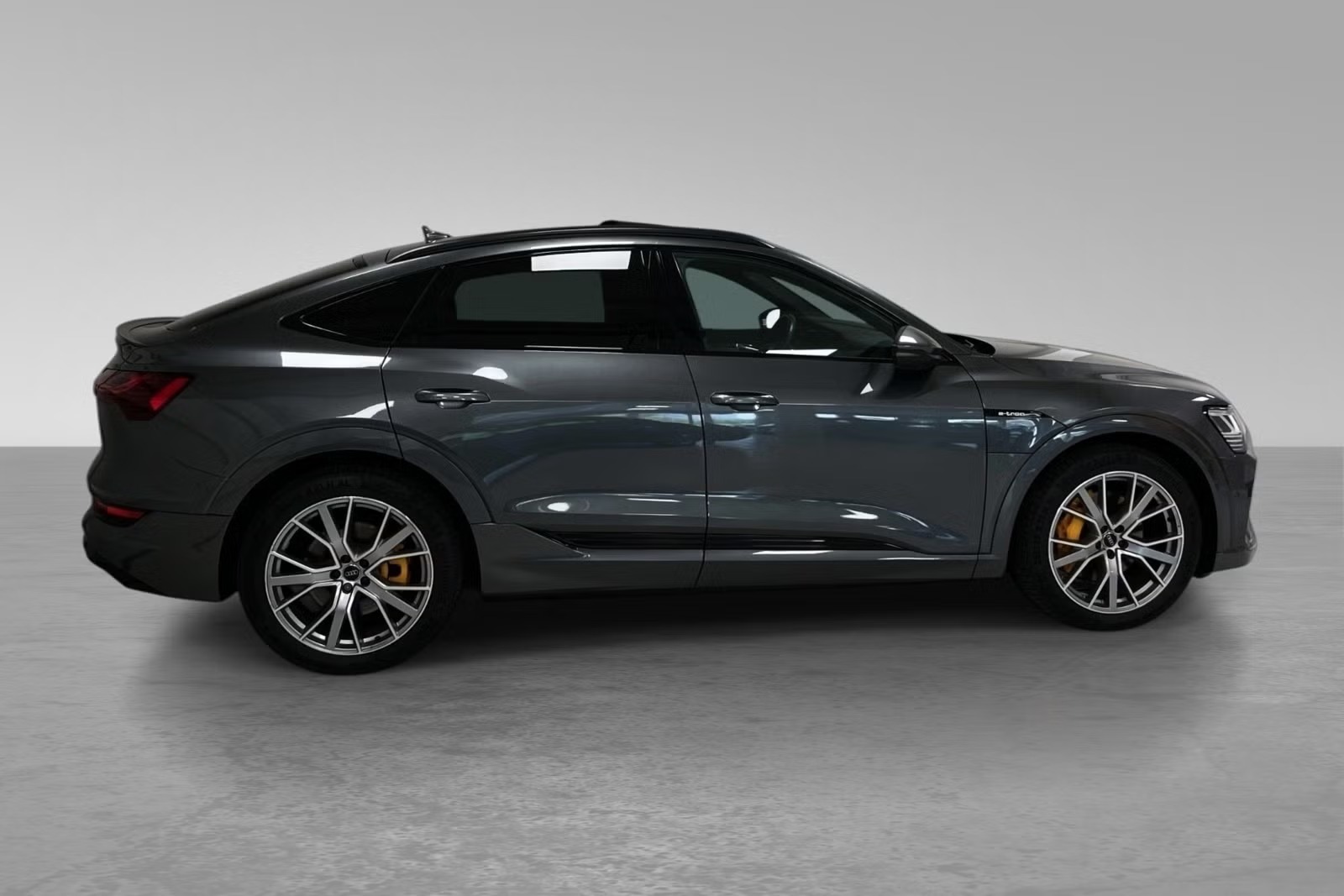 AUDI E-TRON SPORTBACK 50 QUATTRO S LINE - Image 2
