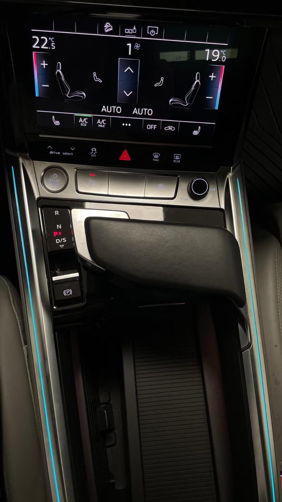 AUDI E-TRON SPORTBACK 50 QUATTRO S LINE - Image 15