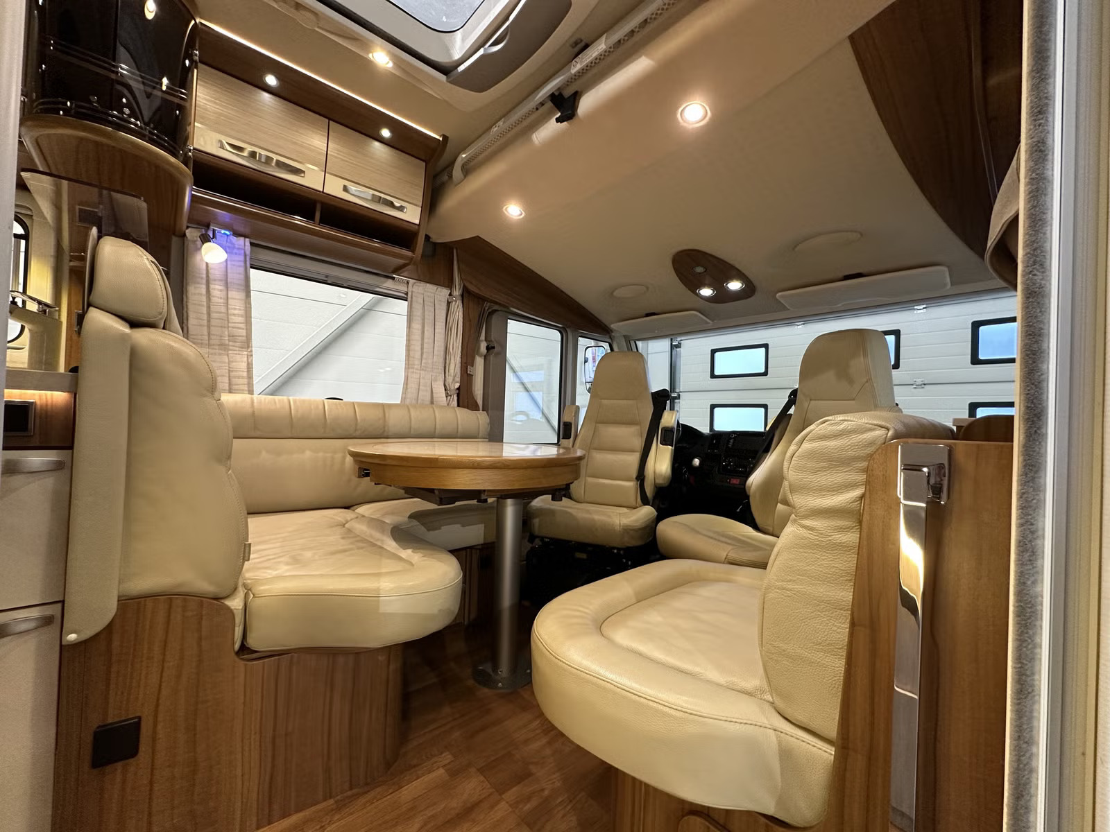 HYMER B 678 EXPERIENCE - LITS JUMEAUX CONVERTIBLES - 4 COUCHAGES - Image 10