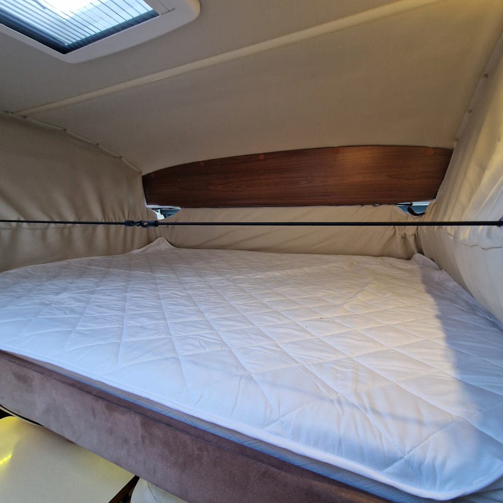 EURA MOBIL INTEGRA LINE IL 680 QB - LIT CENTRAL - 4 COUCHAGES - Image 18